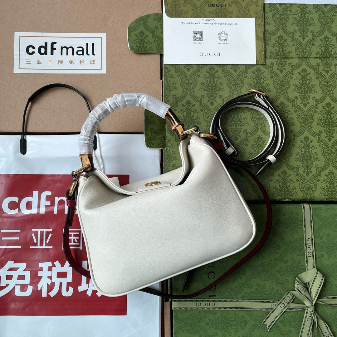 Gucci Diana Small Shoulder Bag White Leather Gold Hardware