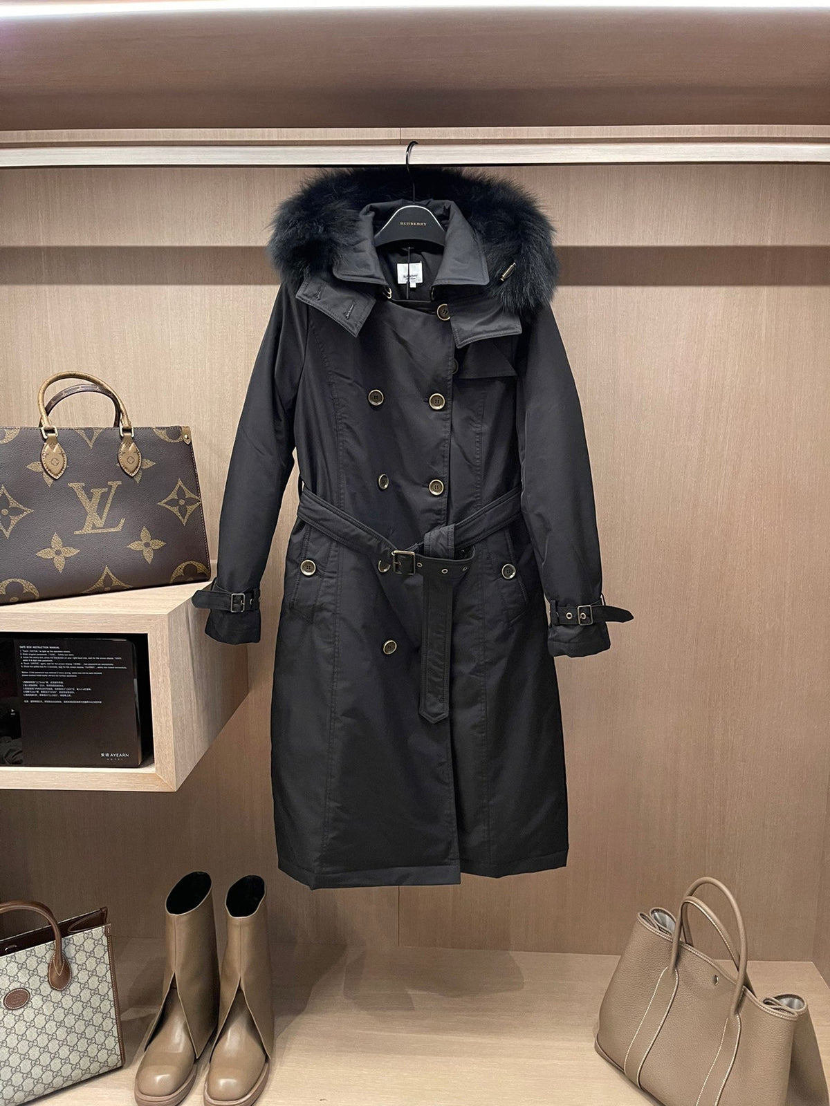 Burberry 25 Double-breasted Retro Brass Button Jacket Polyester Down