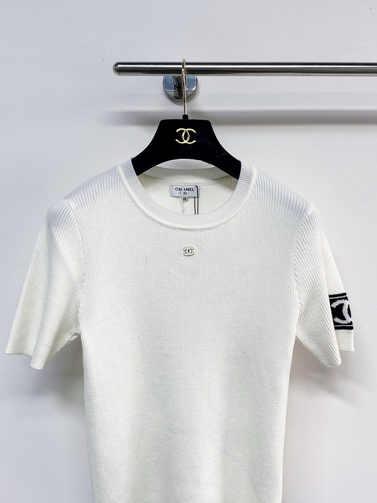 Chanel 2026 Short-Sleeve Shirt Black and White Wool 99210