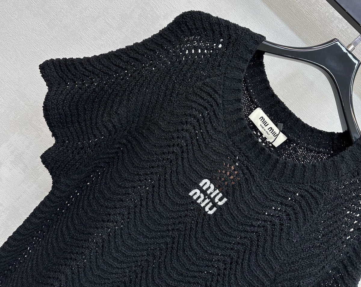 Miu Miu 2026 Wavy Pattern Short-Sleeve Knitwear Black and White Wool