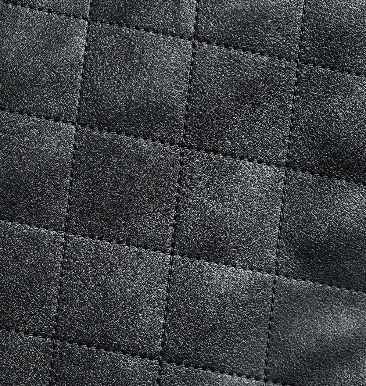 Chanel 𝖧𝗈𝖻𝗈 Backpack 𝖬𝖺𝗑 Large Black Calfskin