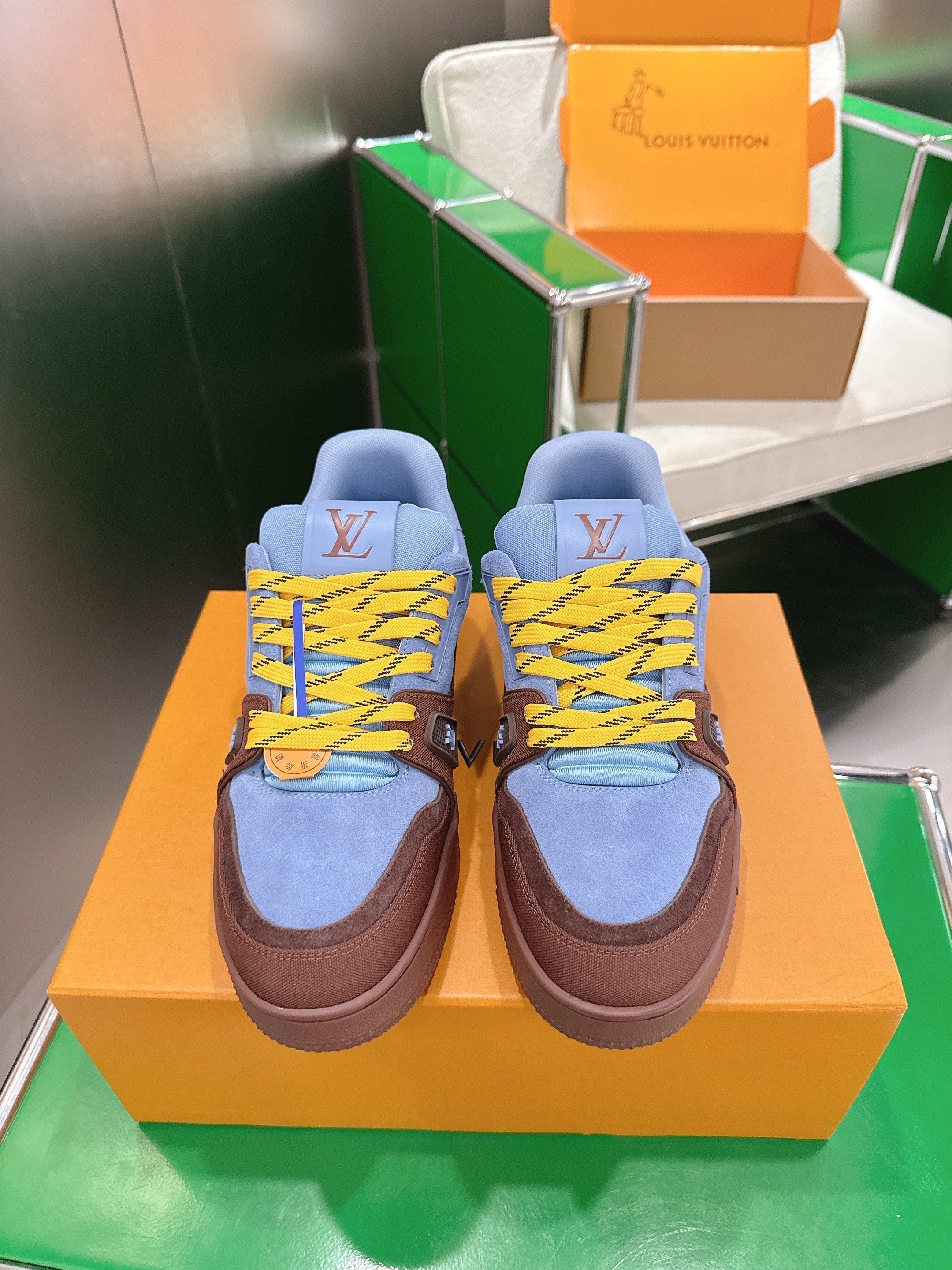 LV 26ss Trainer Sneakers Blue Brown Suede Canvas 632149