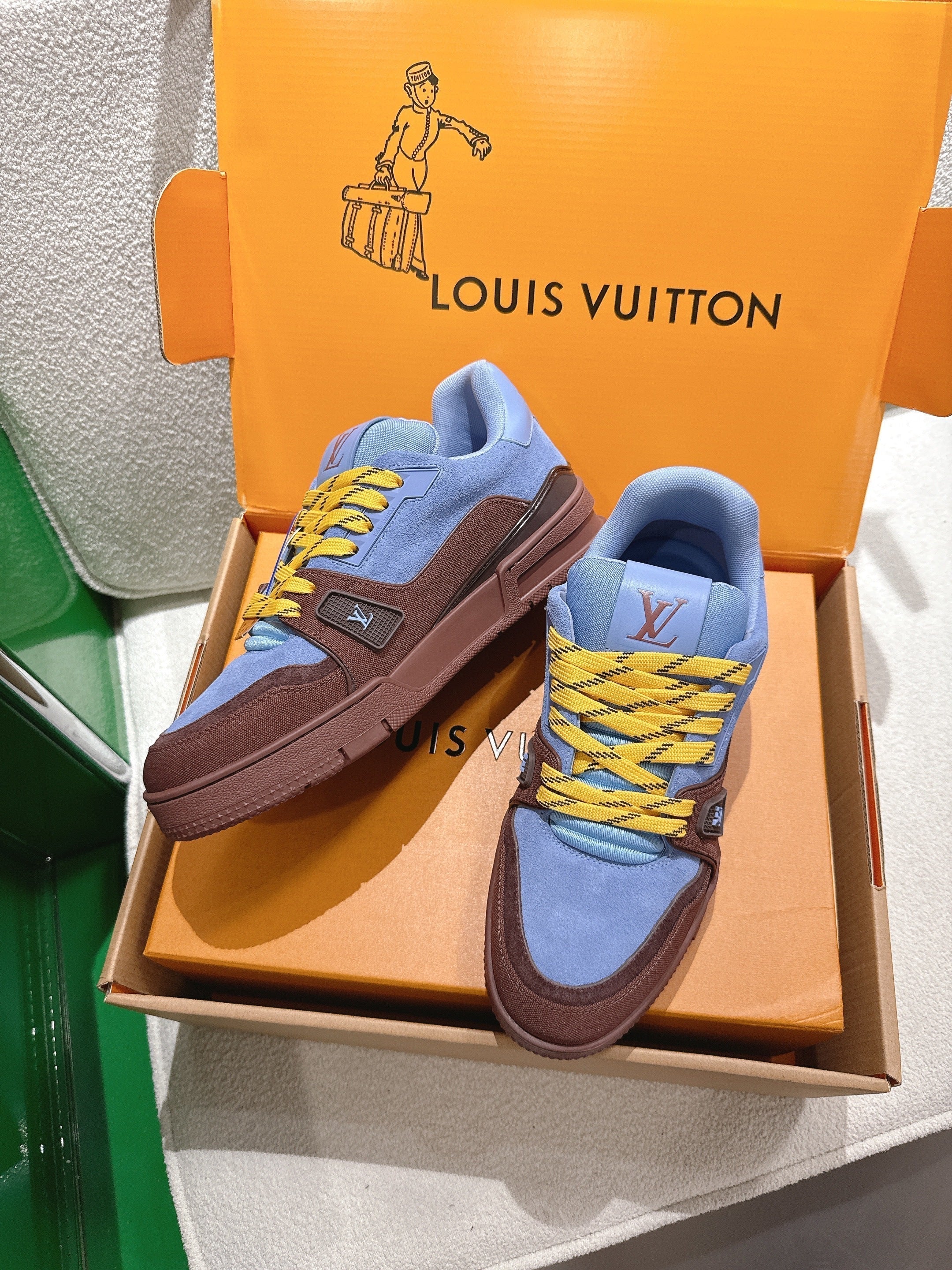 LV 26ss Trainer Sneakers Blue Brown Suede Canvas 632149