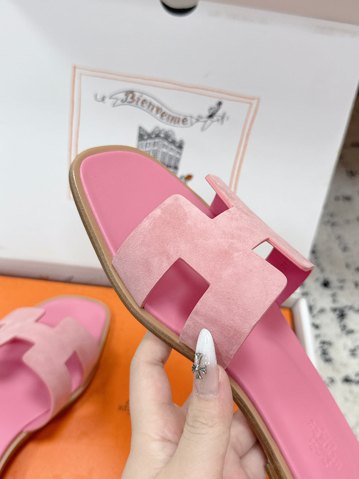 HM 26ss Oran Sandals Pink Suede 617187