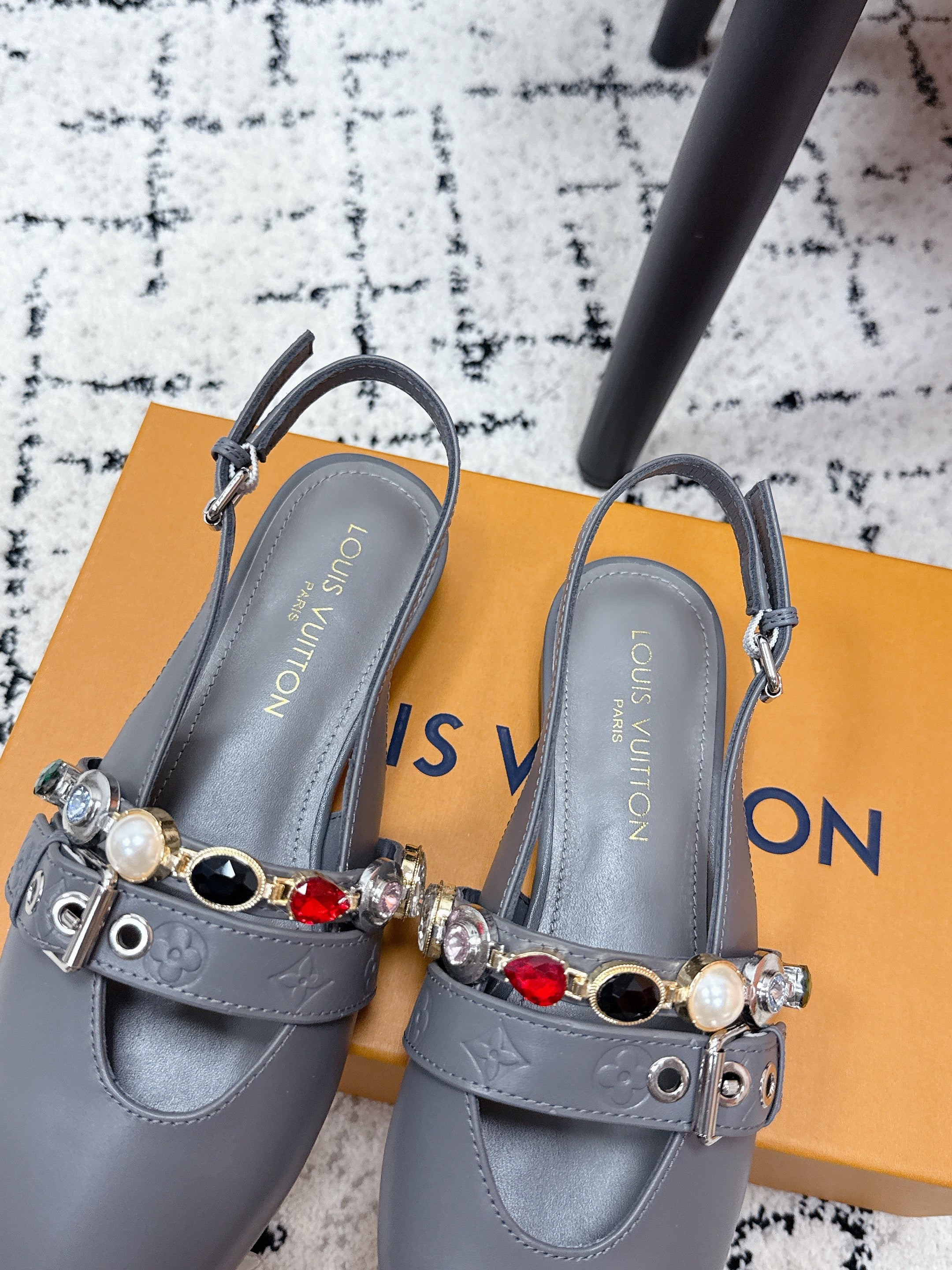 LV 26s Slingback Flats Gray Cowhide 616915