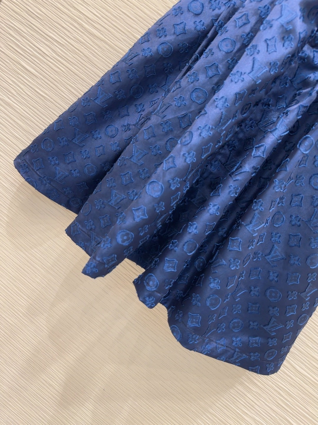 LV 25S Classic Stylish Dress Blue Polyester