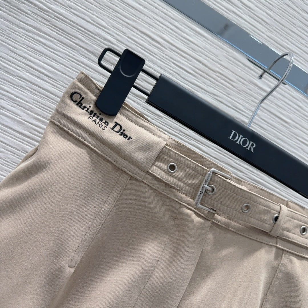 CD 25 Short Beige Polyester