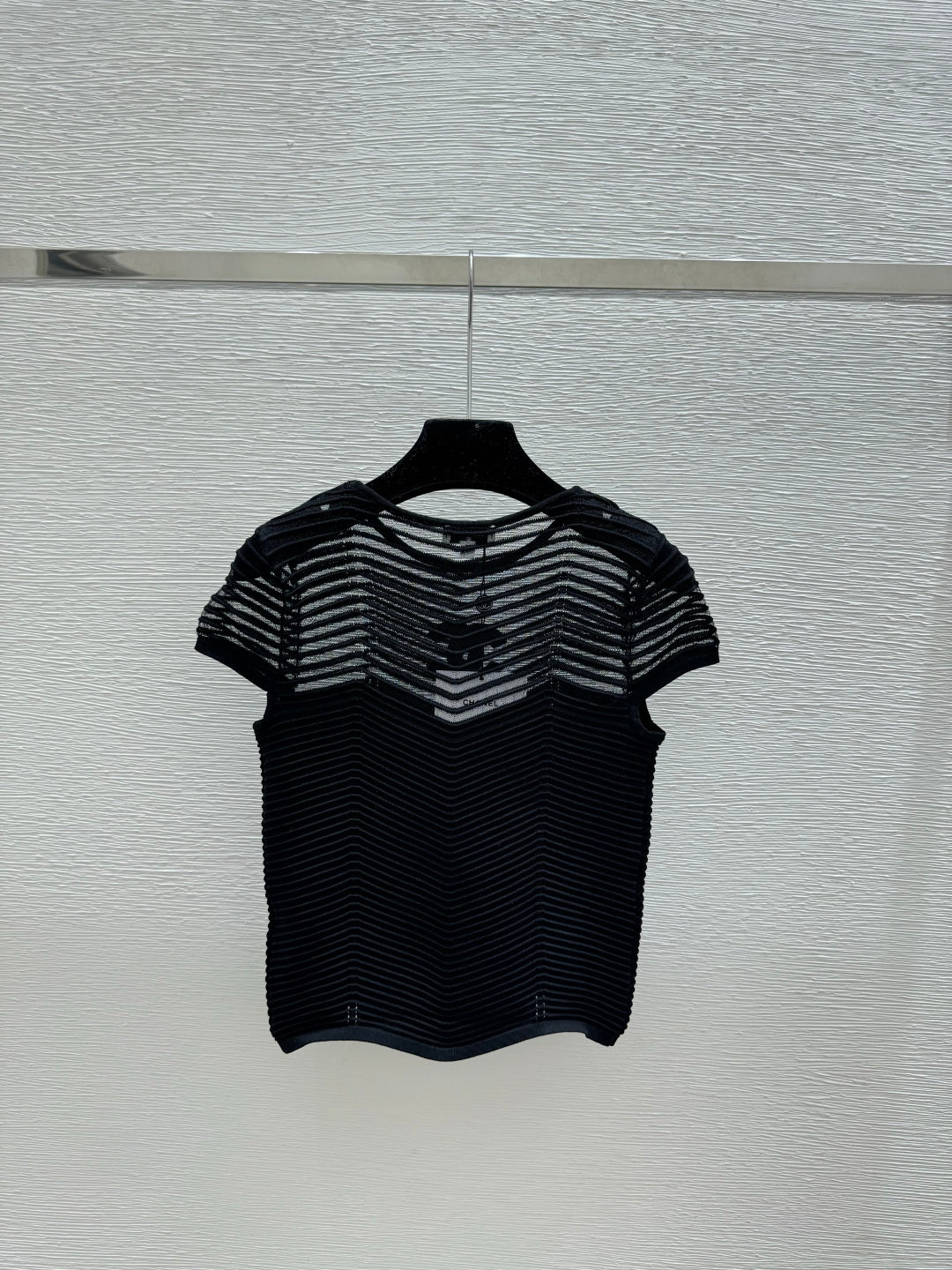 Chanel 2026 Hollow-Out Crew Neck Knitted Short-Sleeve Viscose Polyester 170694