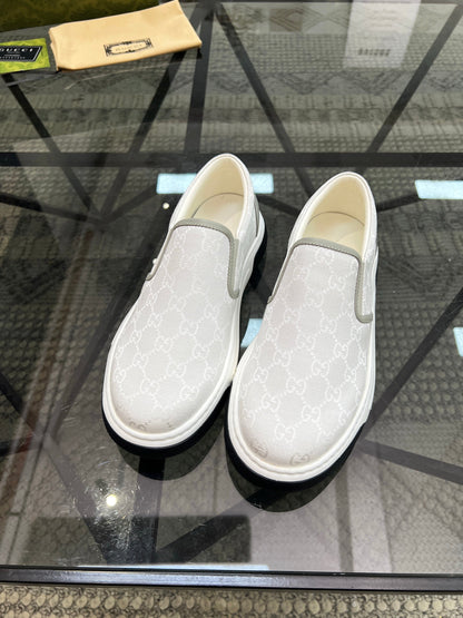 GG Men's Slip on Loafer White Printed Fabric 721523
