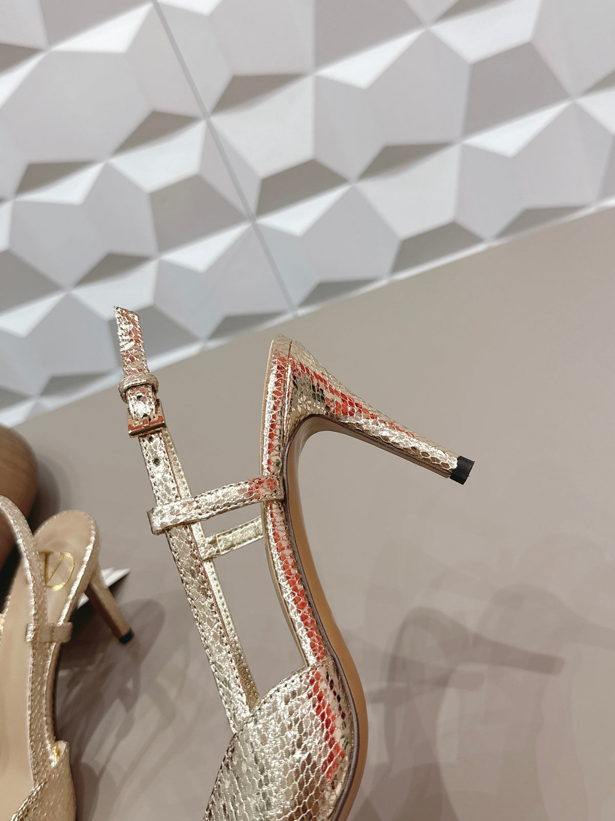 VT 26s Slingback 80 Gold Metallic Snake Skin 613589