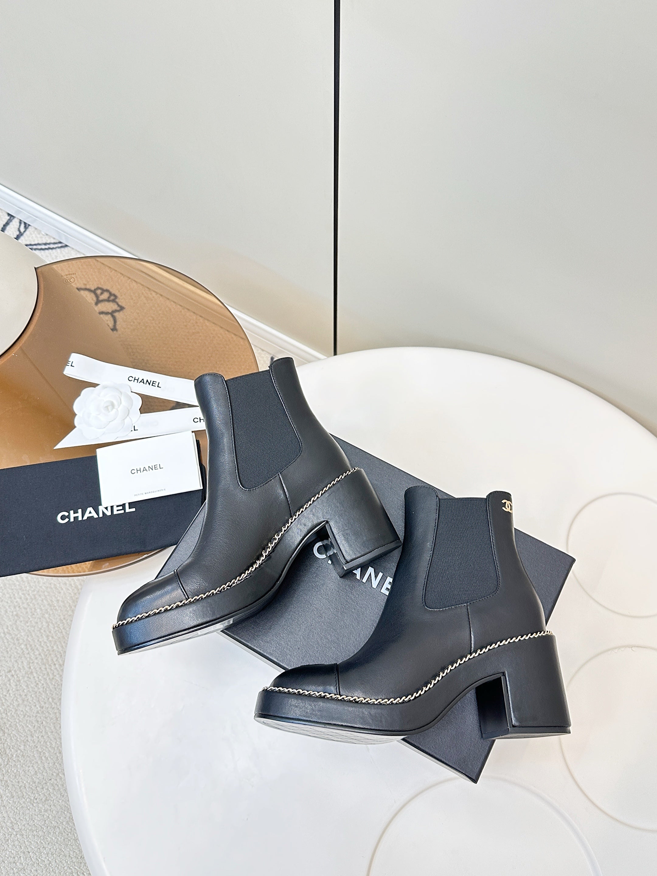CC Chelsea Boot Black Calfskin 409529