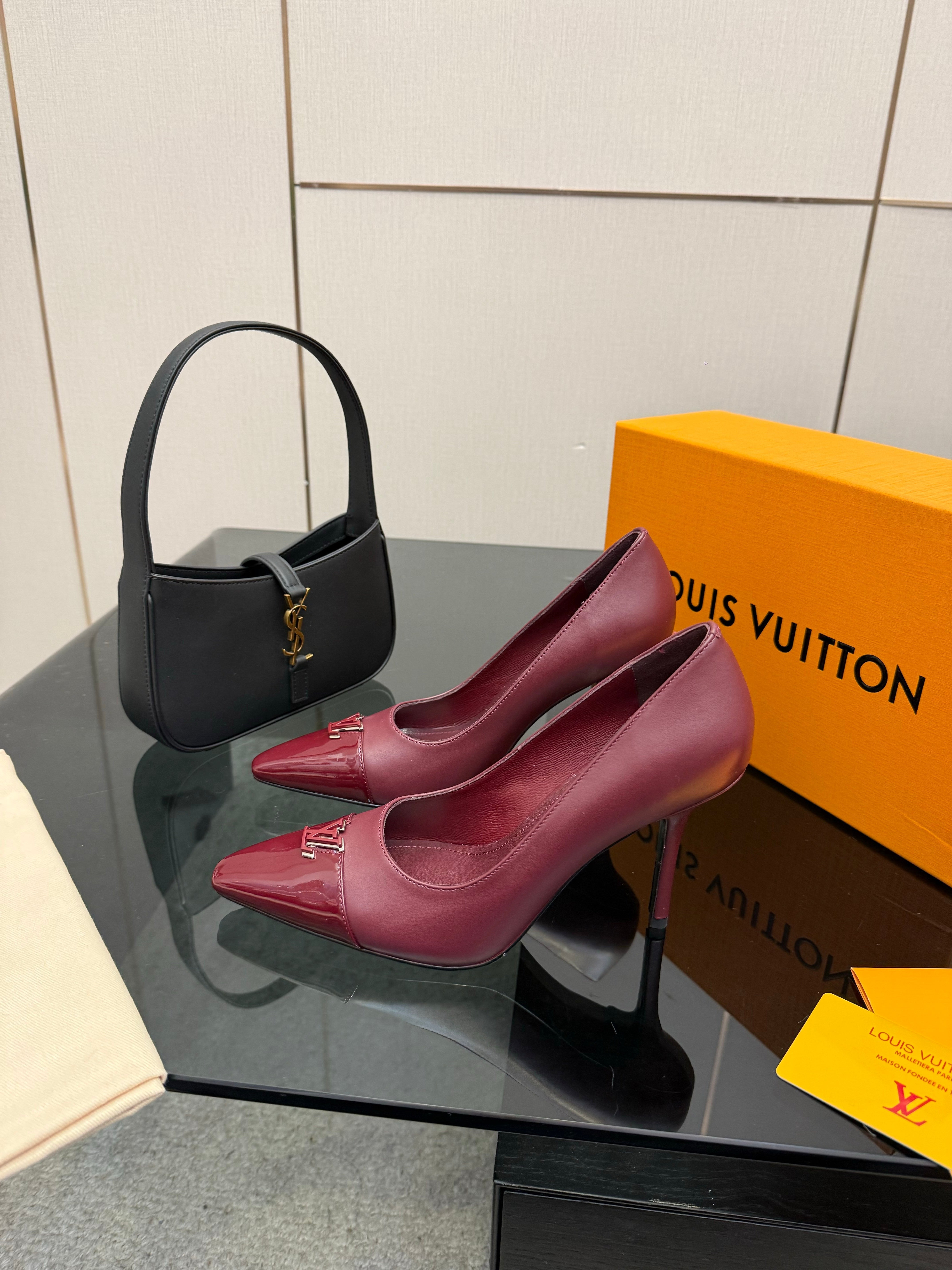LV 26ss Heel Pump 90 Burgundy Patent Leather 629626