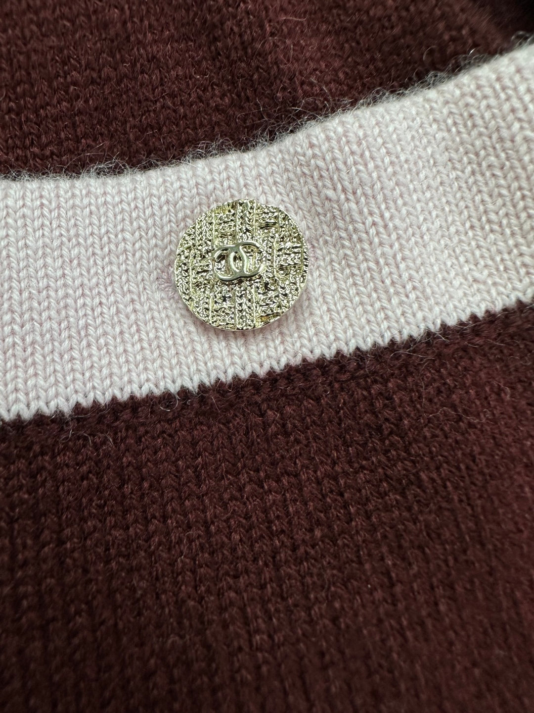 CC 25 Cardigan Red Cashmere