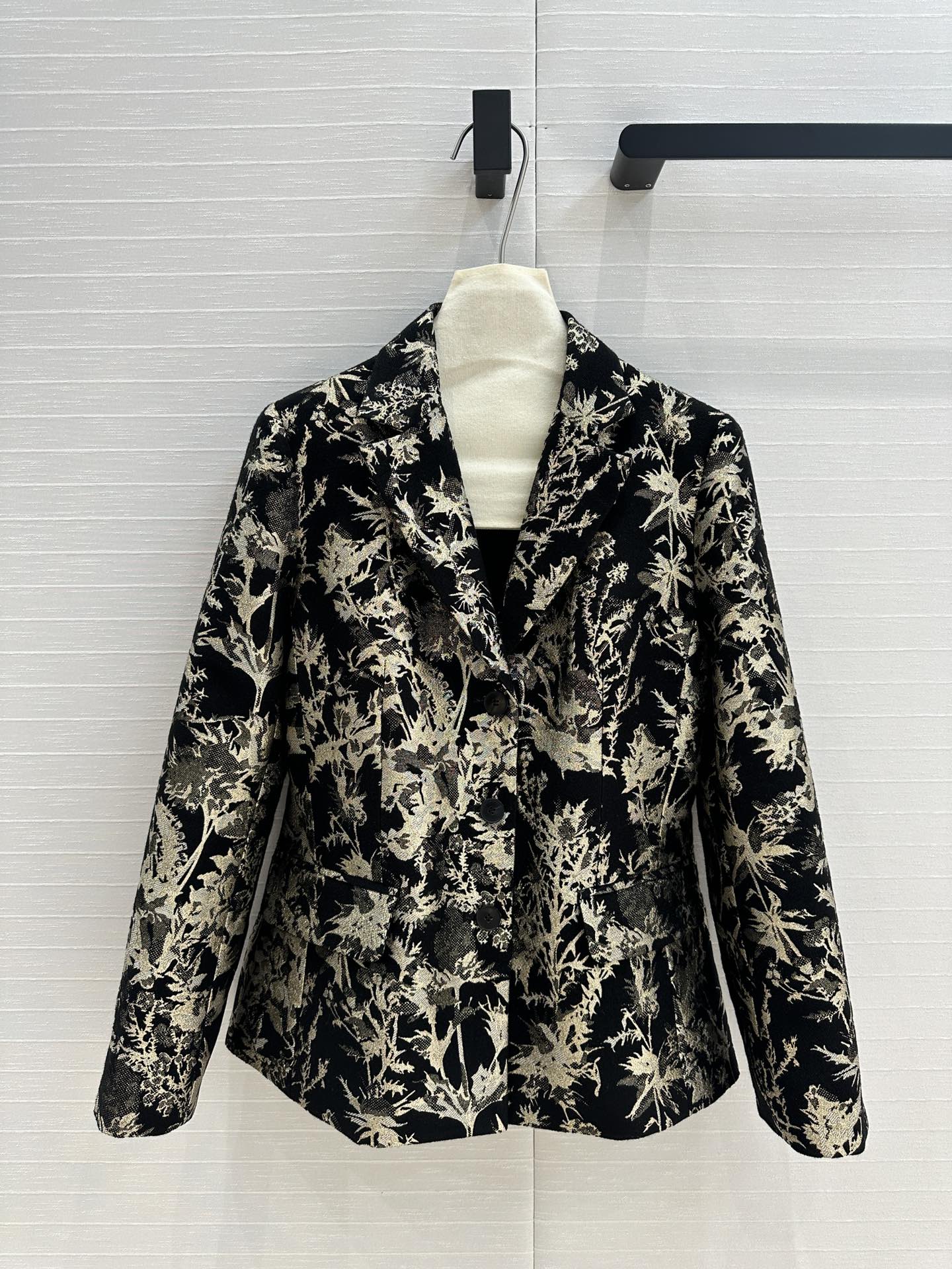 CD 25 Print Suit jacket Black Gold Jacquard fabric