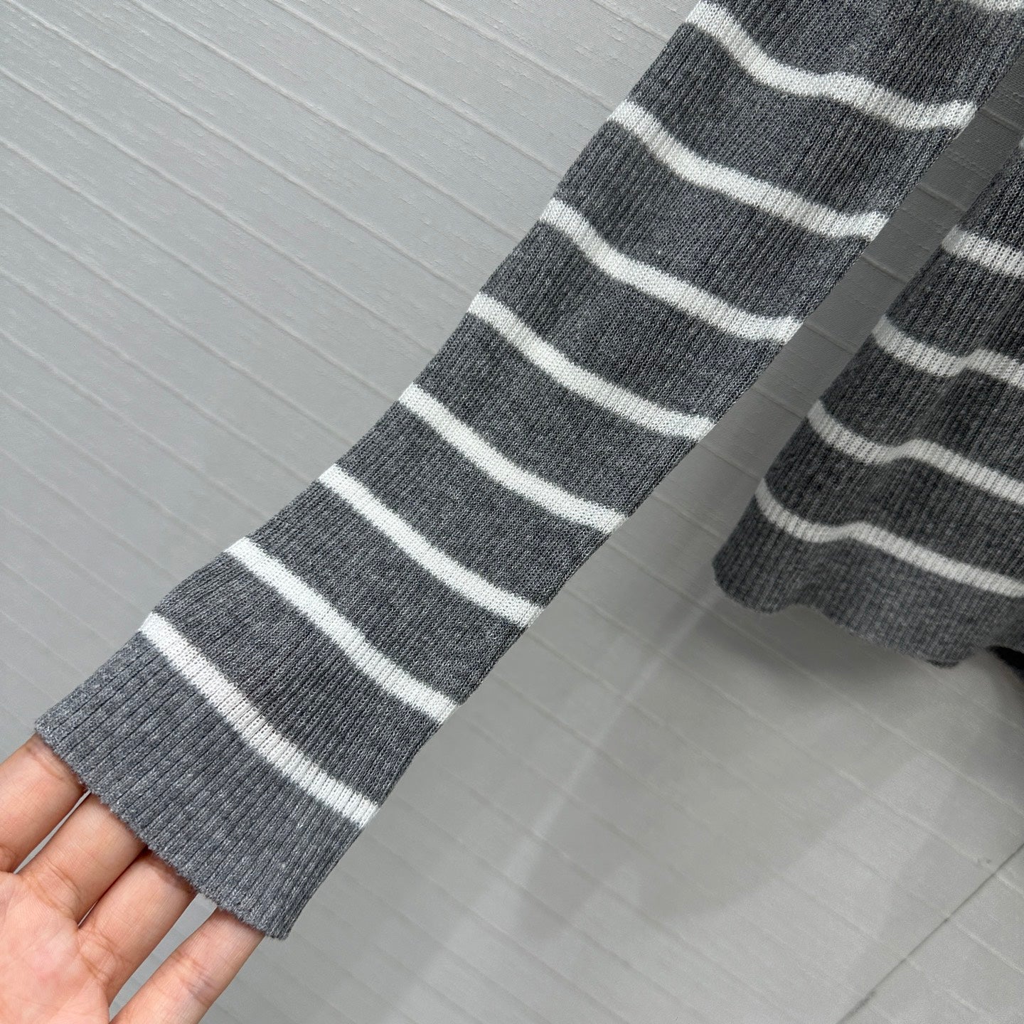 CD 25 Cardigan Grey Linen Cashmere