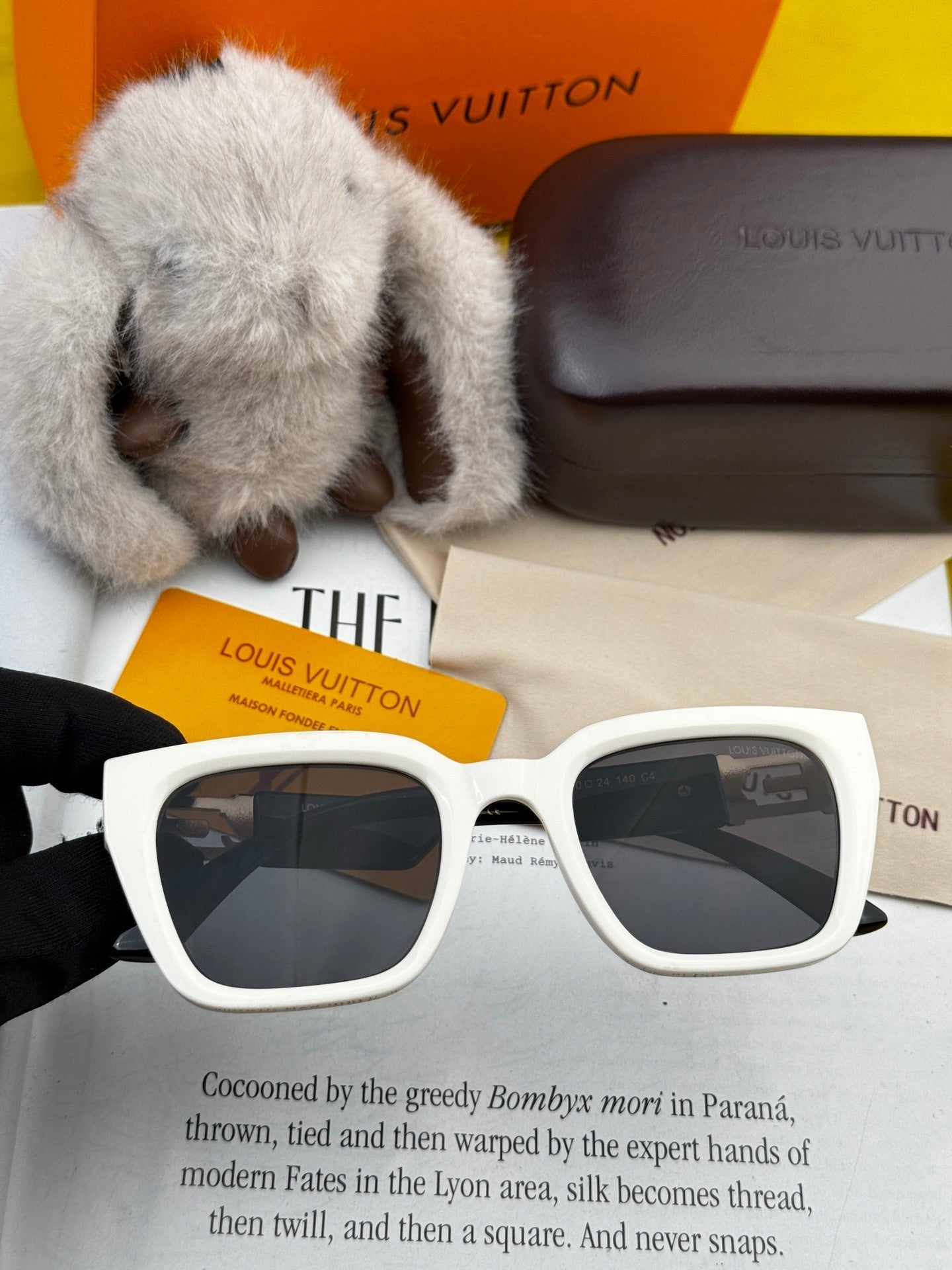 SQUARE SUNGLASSES L1551 IN ACETATE