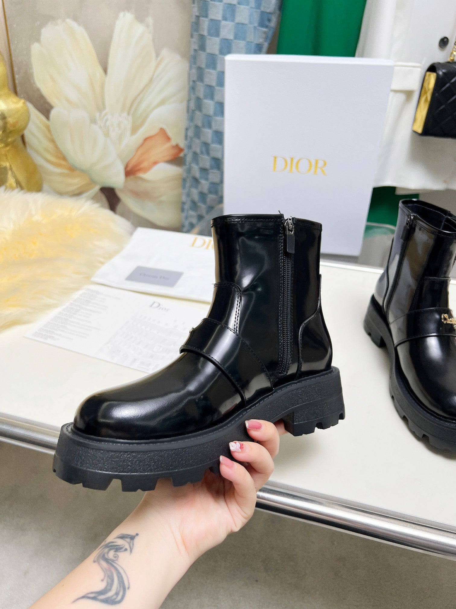CD D-Quest Ankle Boot Glossy Black Calfskin