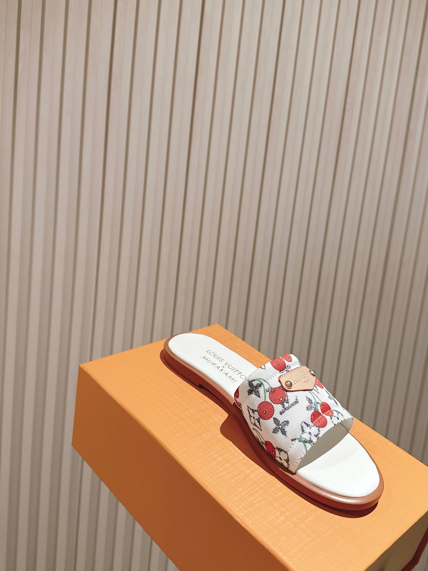 LV 26ss Slippers White Red Denim Leather 656928