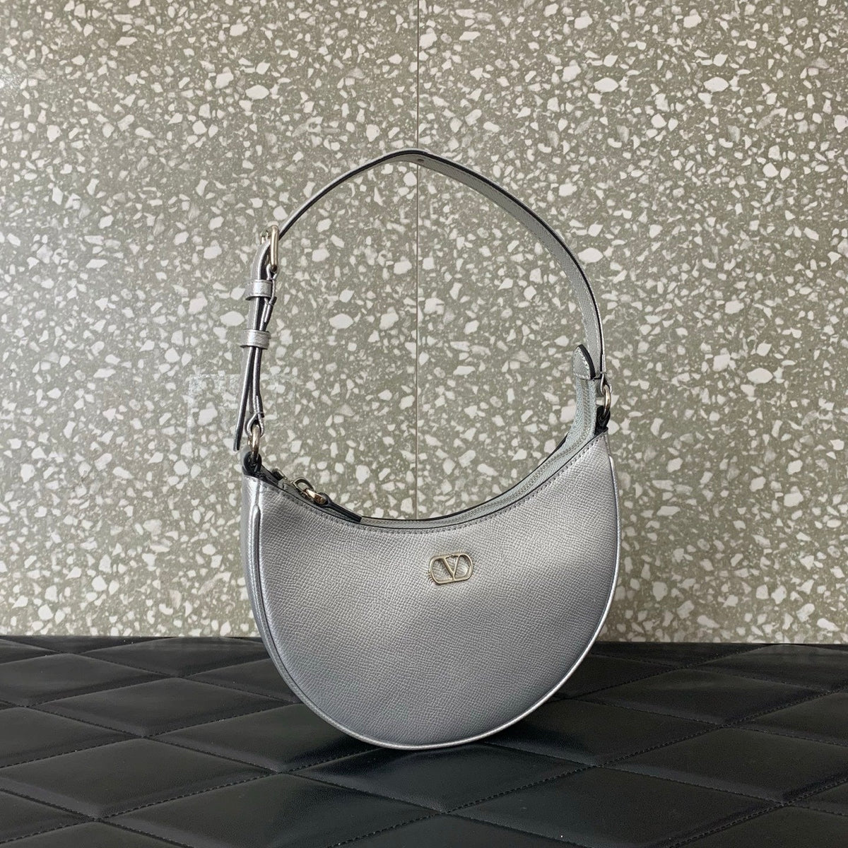 VA GARAVANI VLOGO mini HOBO bag sliver calfskin 566881