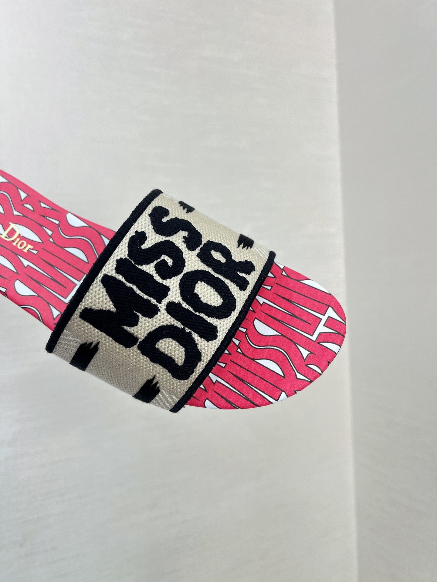dway slide embroidered cotton red miss cd alllover motif
