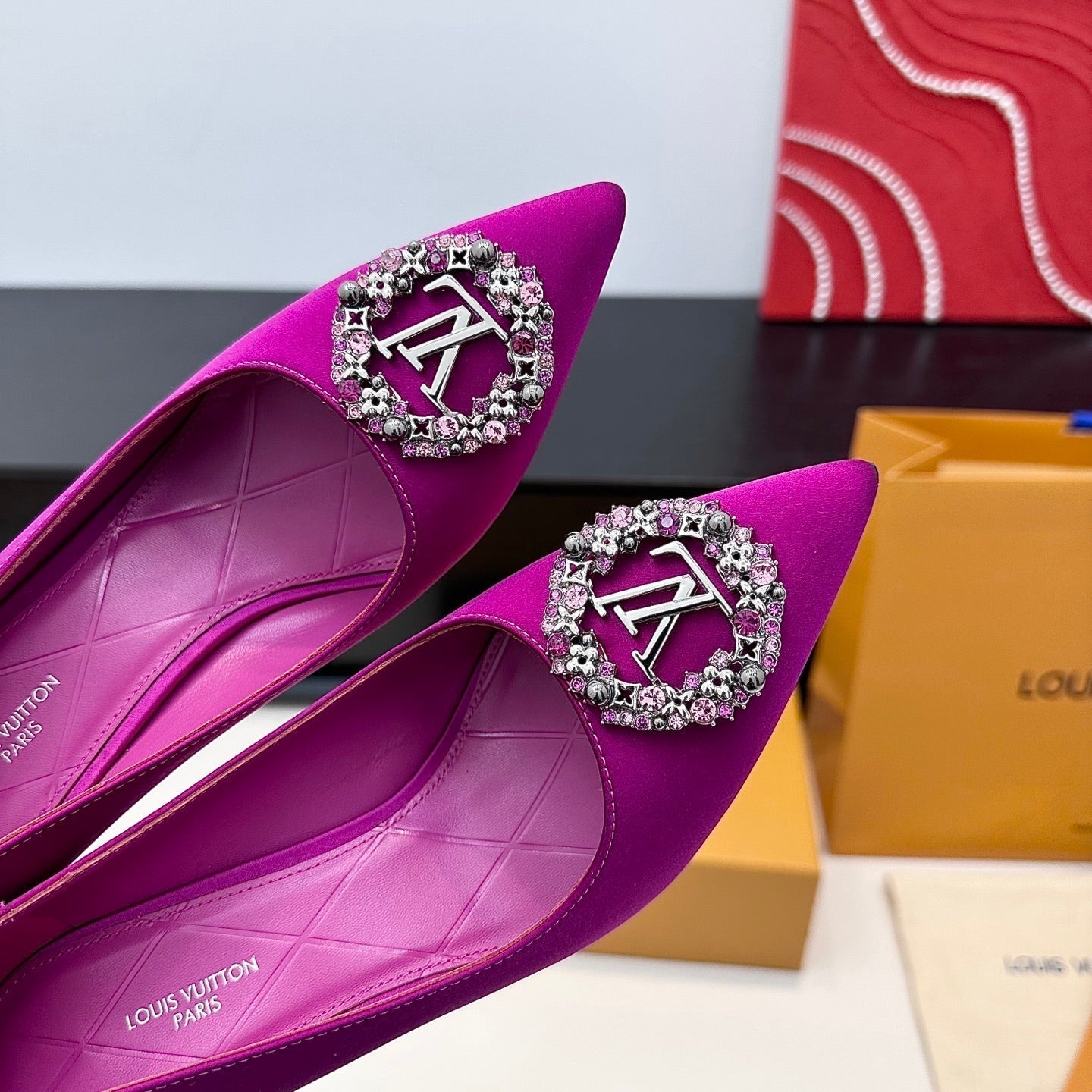 LV 26s  Pointed-Toe High Heels 95 Fuchsia Pink Premium Satin 622449