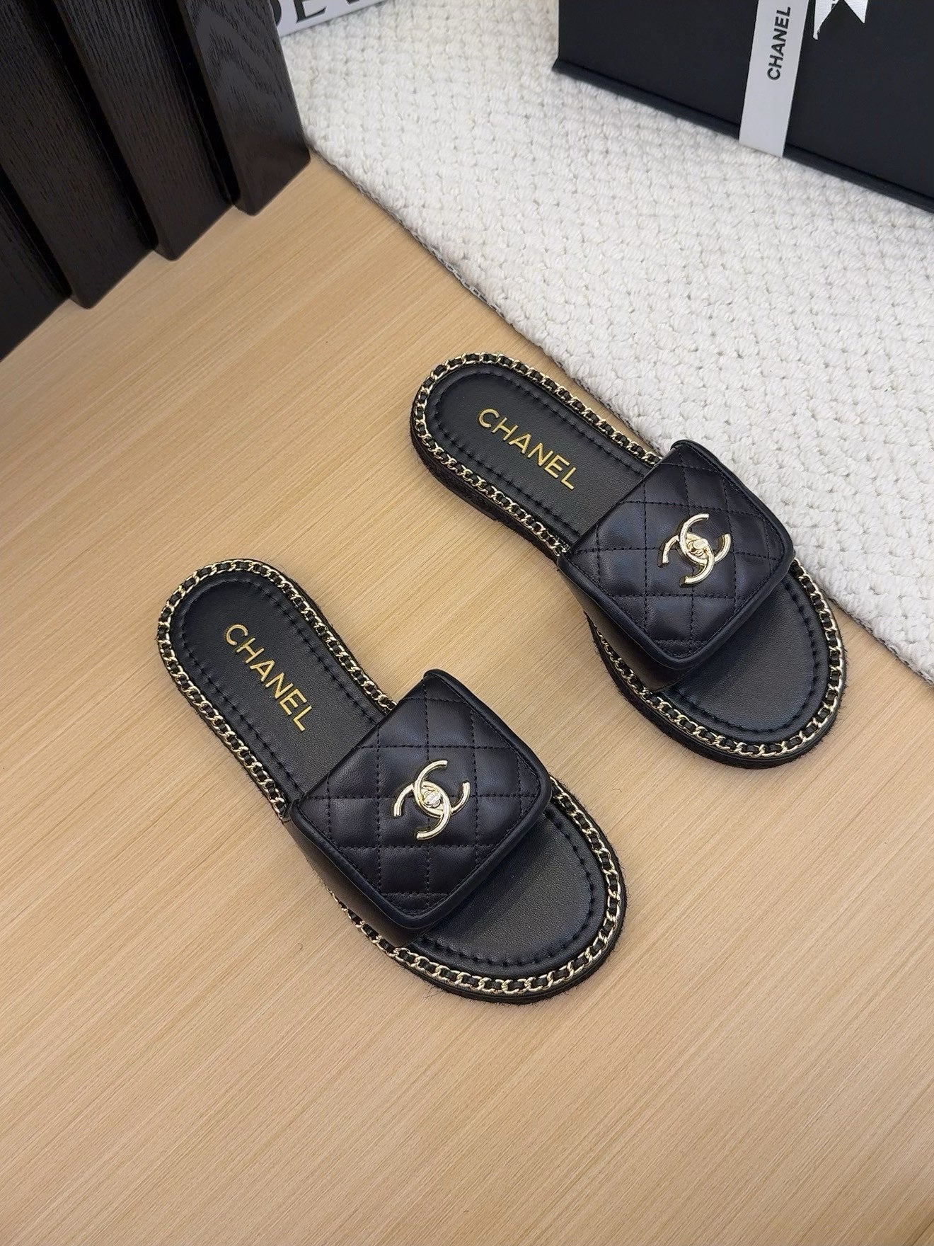 CC 25c Mule Quilted