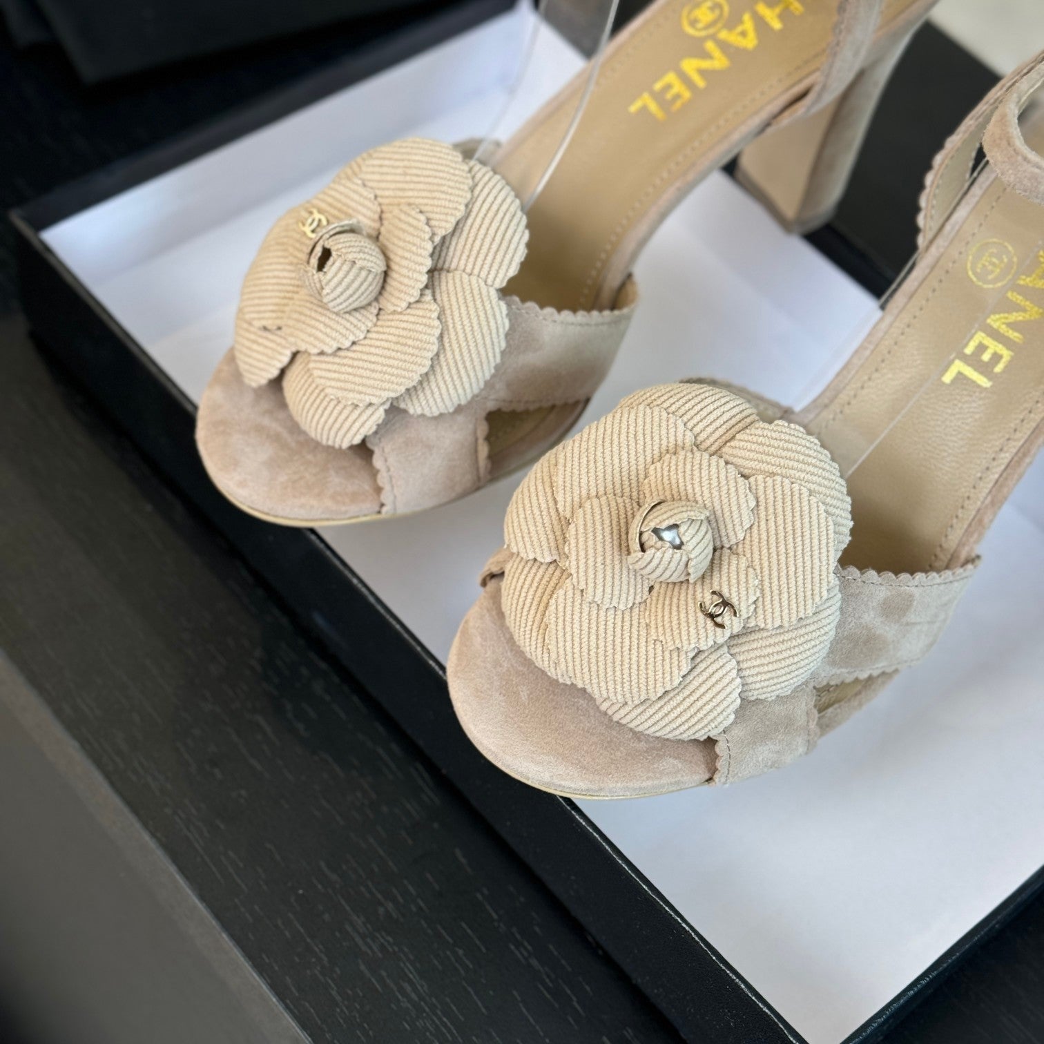 CC Sandals 80mm Beige Suede