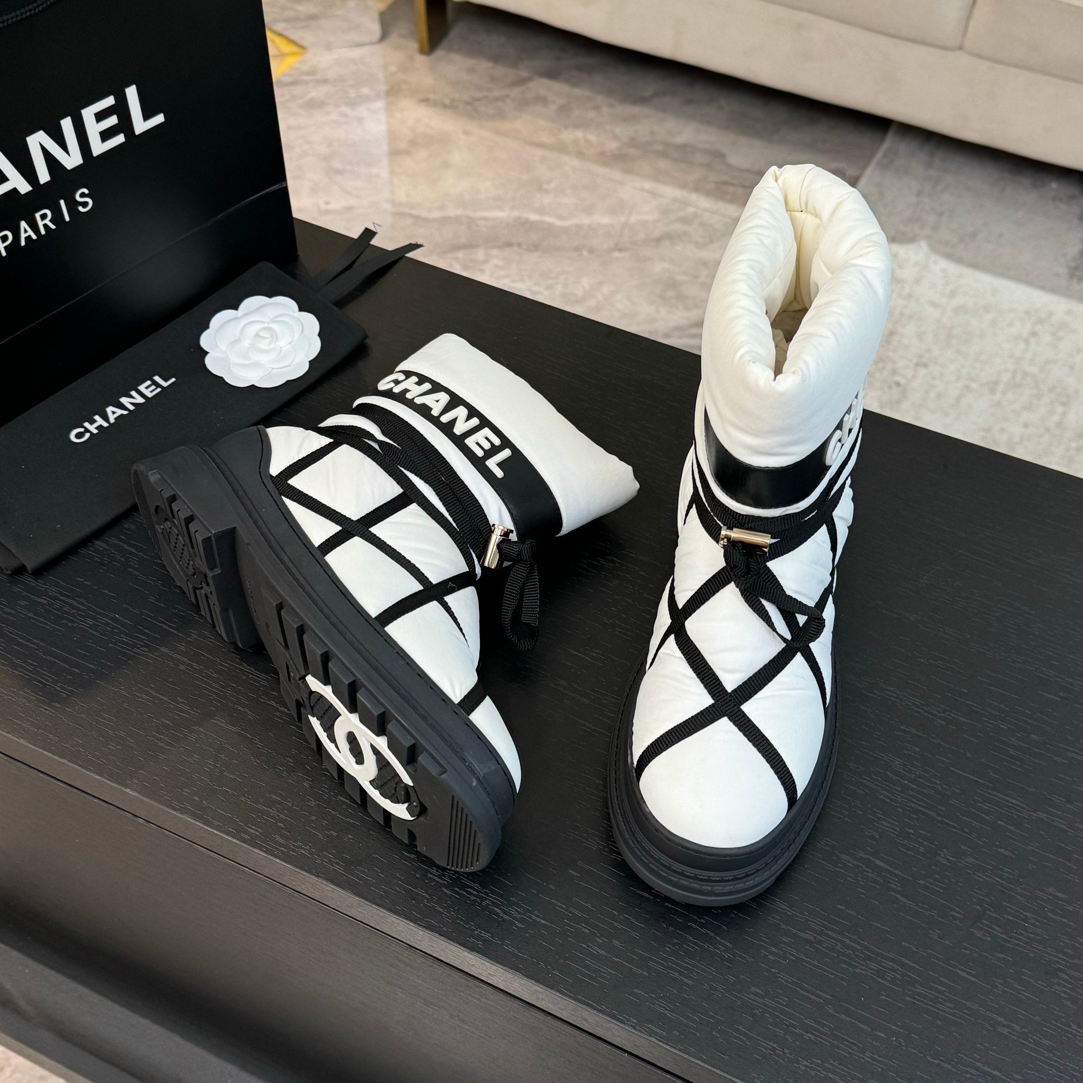 CC Ankle Boots White Mix Black Wind Cloth Quilted