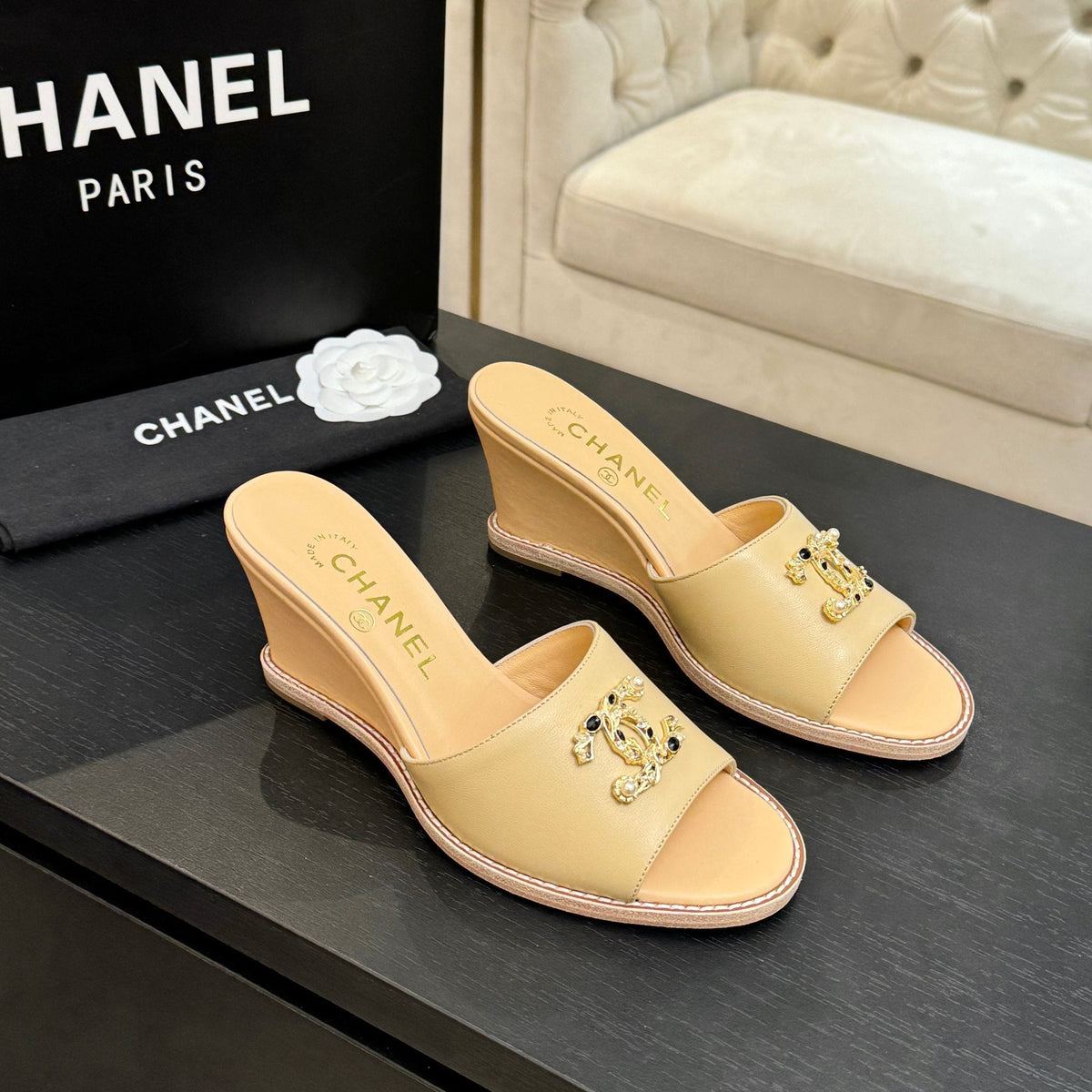 CC 2026 Wedge Sandals 65 Beige Lambskin Gold Black Logo 667765