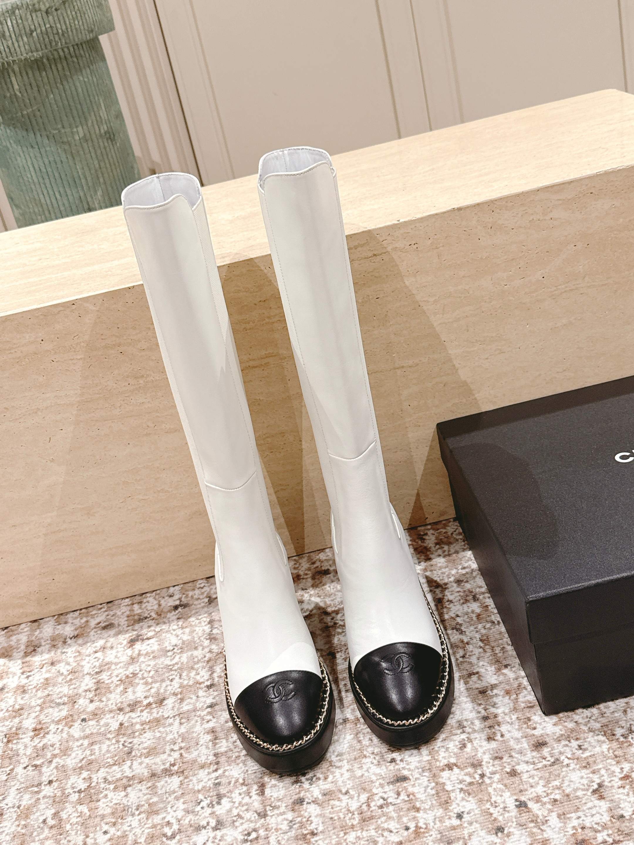 CC 25SS High Boot White Black Calfskin 431721