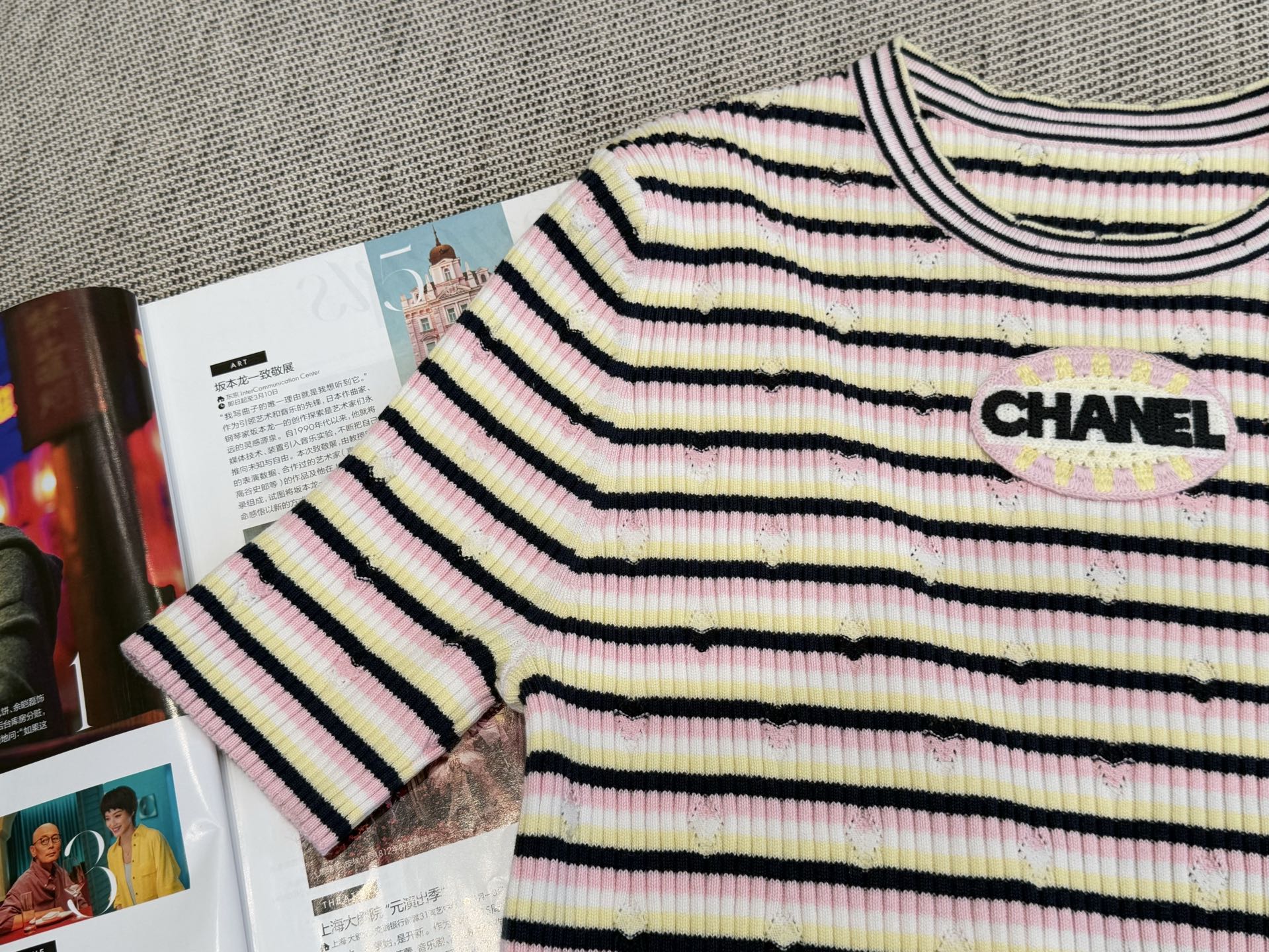 Chanel T- Shirt Pink Yellow mix Black Tencel 232702
