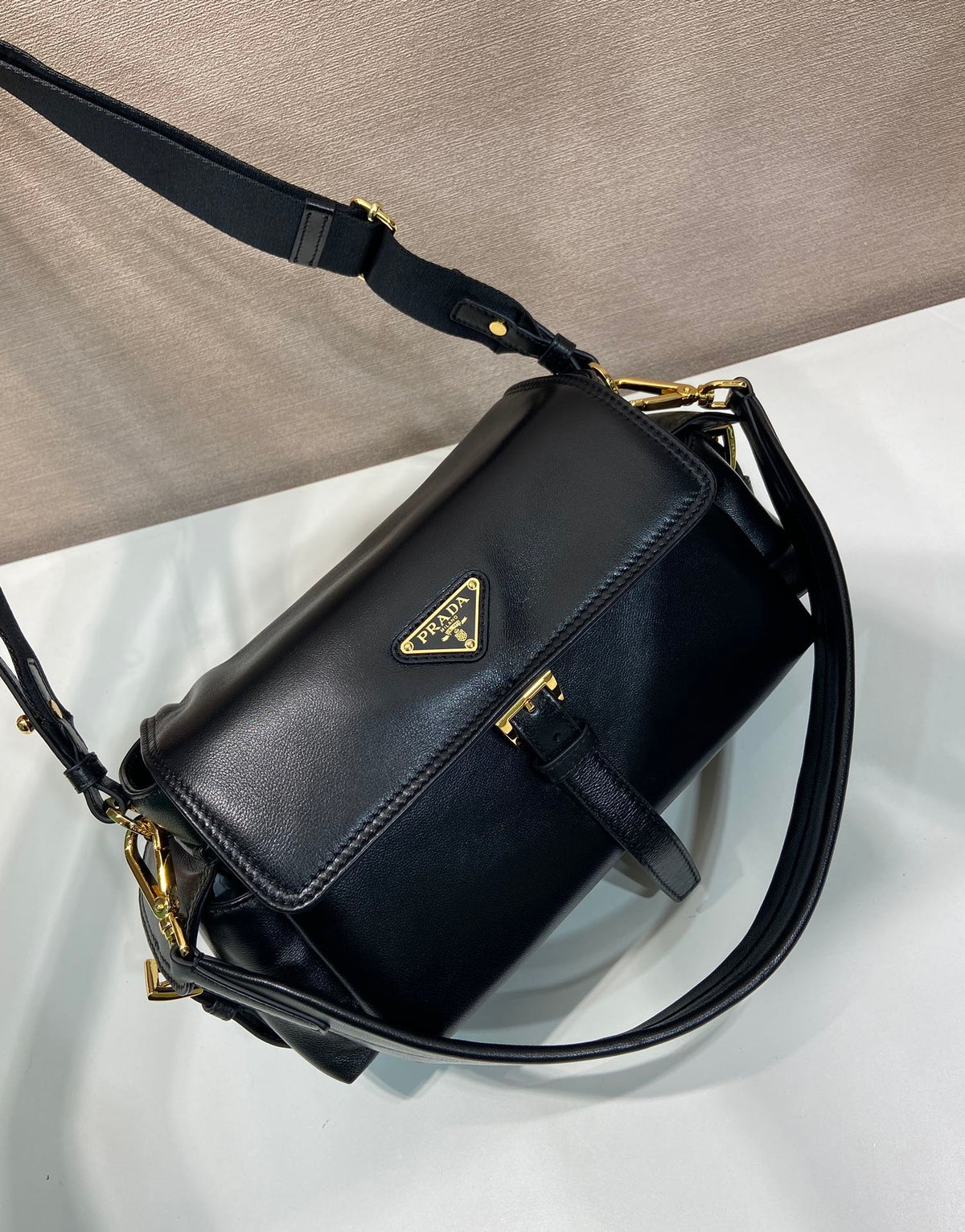 PRA Shoulder Bag Black Sheepskin 341130