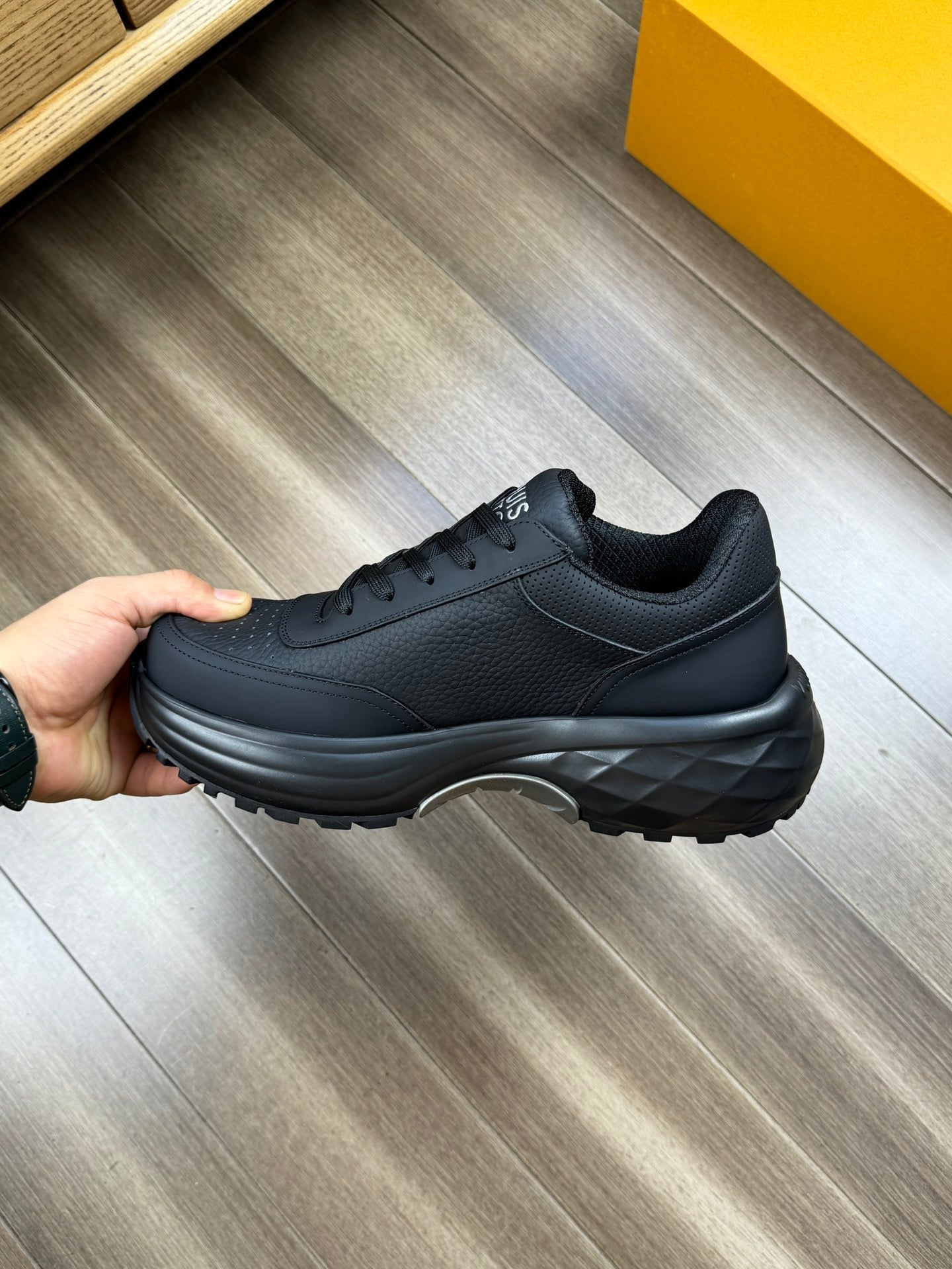 LV SPORT SNEAKER IN BLACK CALFSKIN WITH LOGO