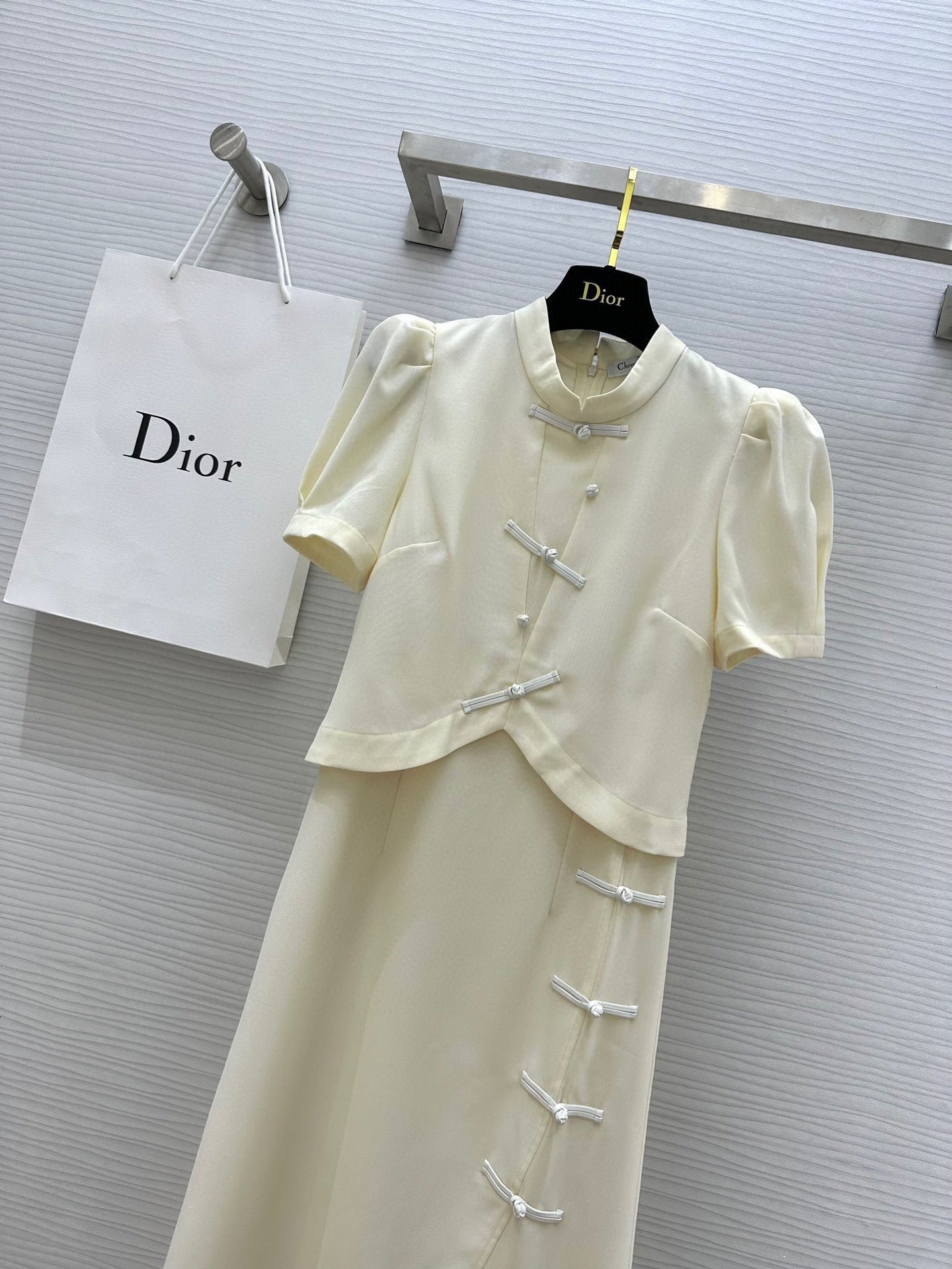 CD 25 Dress Light Cream Cotton