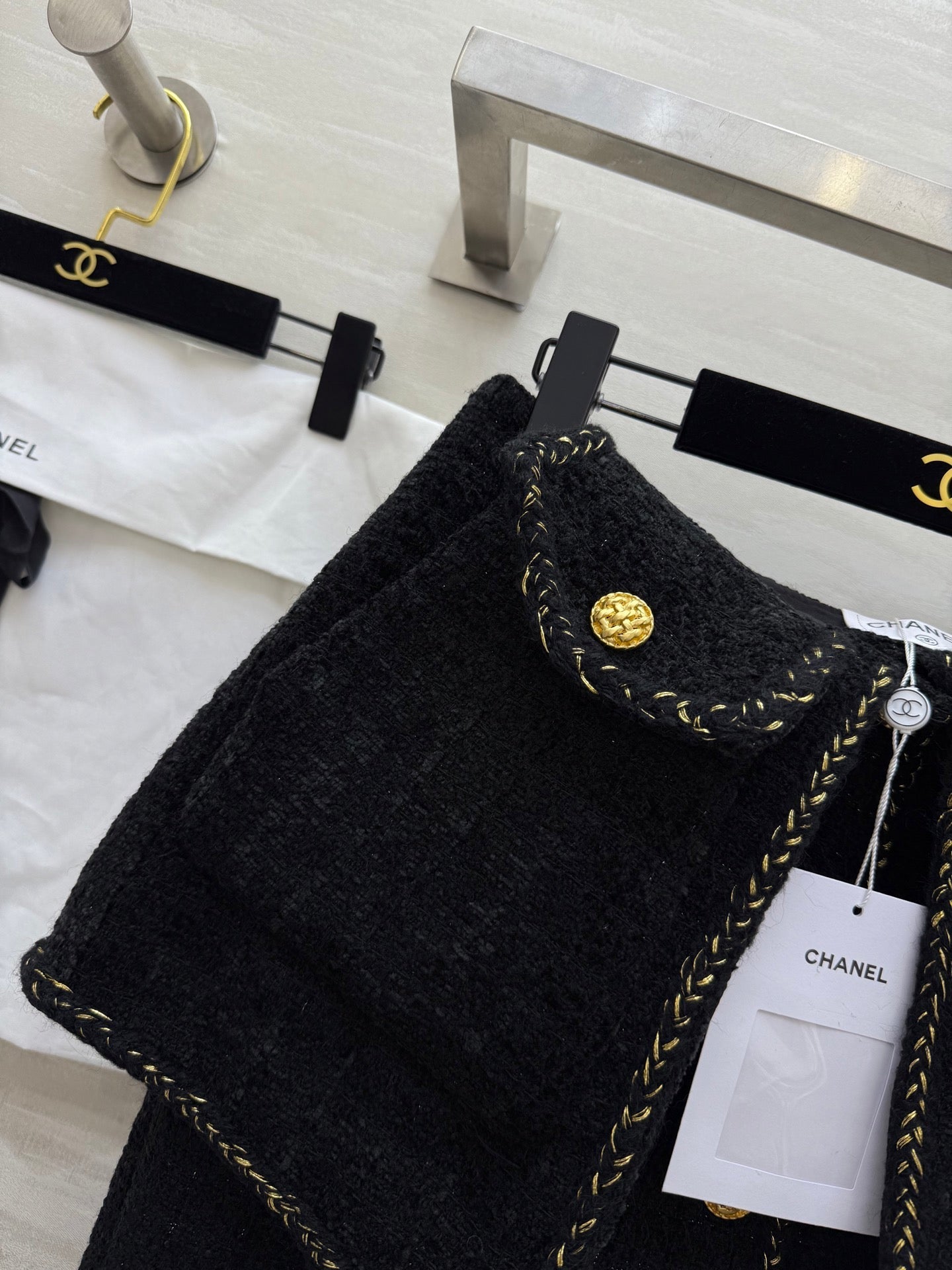 Chanel 2025 Gold Buckle Two-Piece Skirt Black Woven Tweed Fabric 319481
