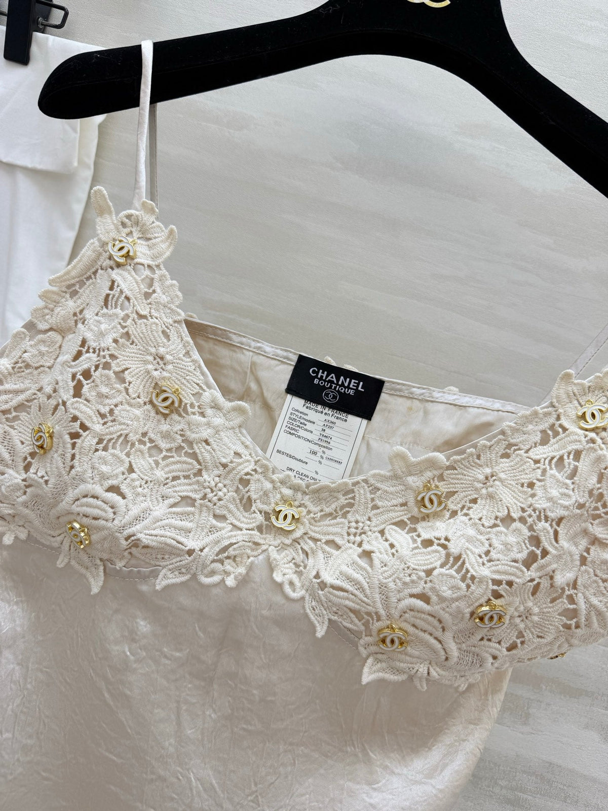 Chanel 2026 Heavy-duty Floral Camisole Cream Acetate Satin 216618
