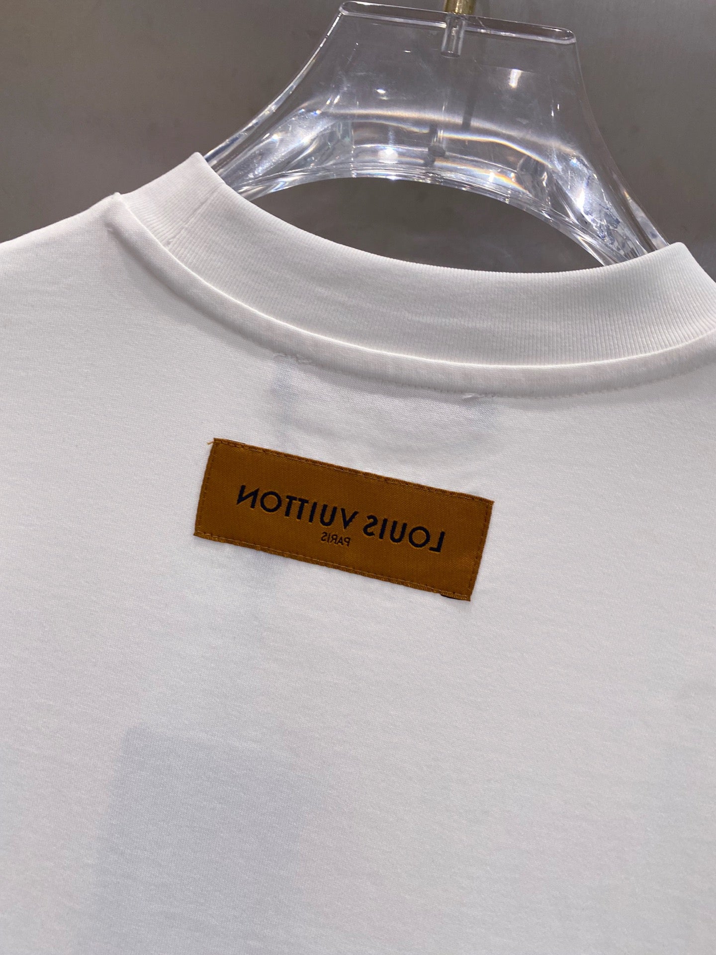 LV WHITE COTTON T-SHIRT BLACK LOGO 238822