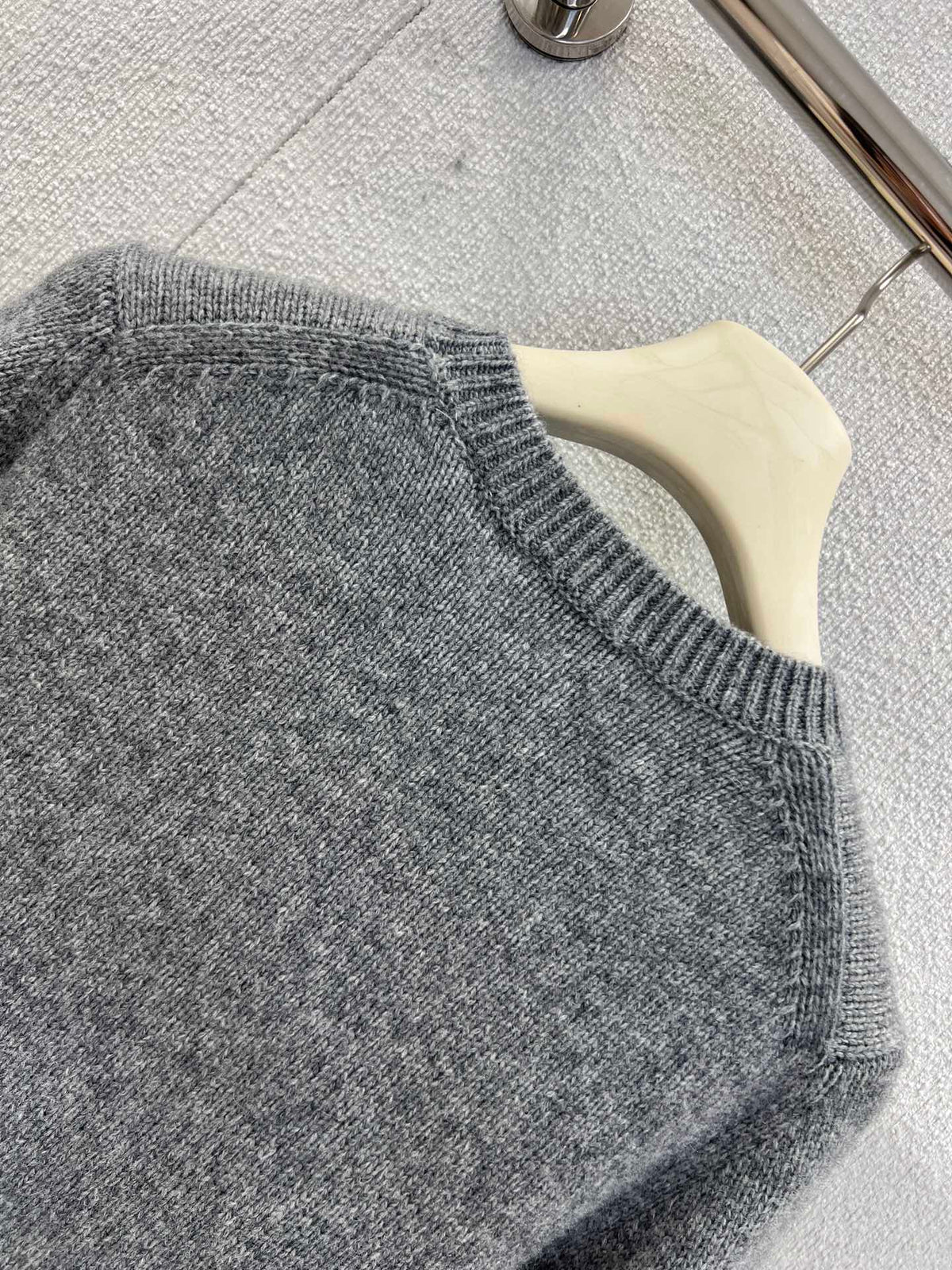 Burberry 25 Sweater Gray White Wool Cashmere