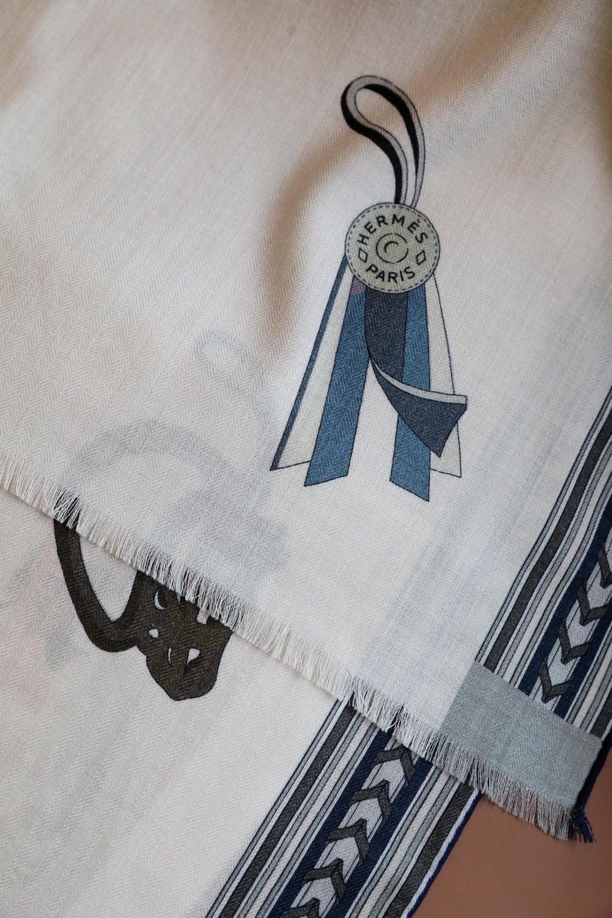 Et Gris Gris Rectangle Scarf 180 CM In White Colorful Cashmere and Mulberry Silk 401142