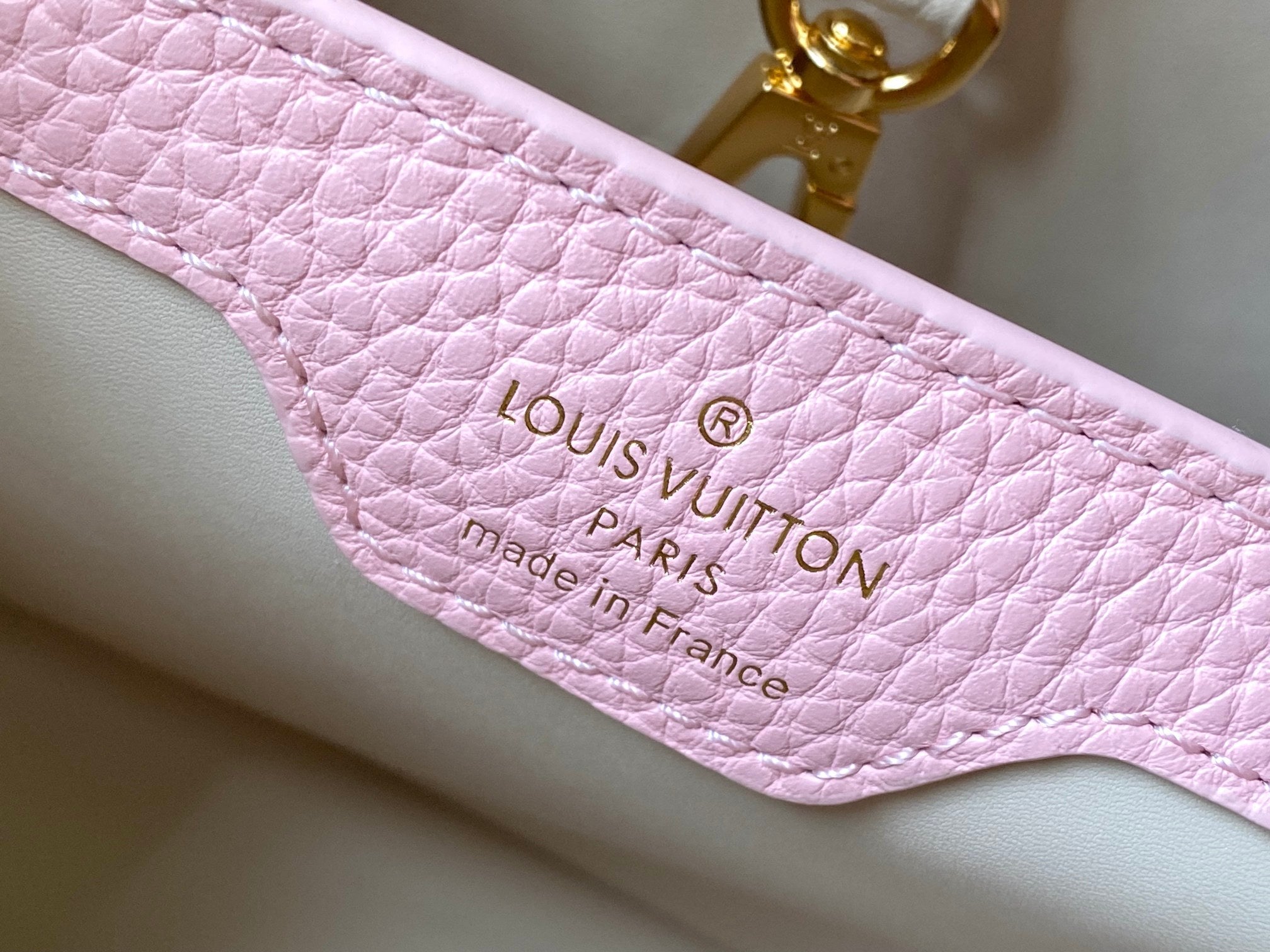 CAPUCINES BB 27CM BEIGE TAURILLON LEATHER