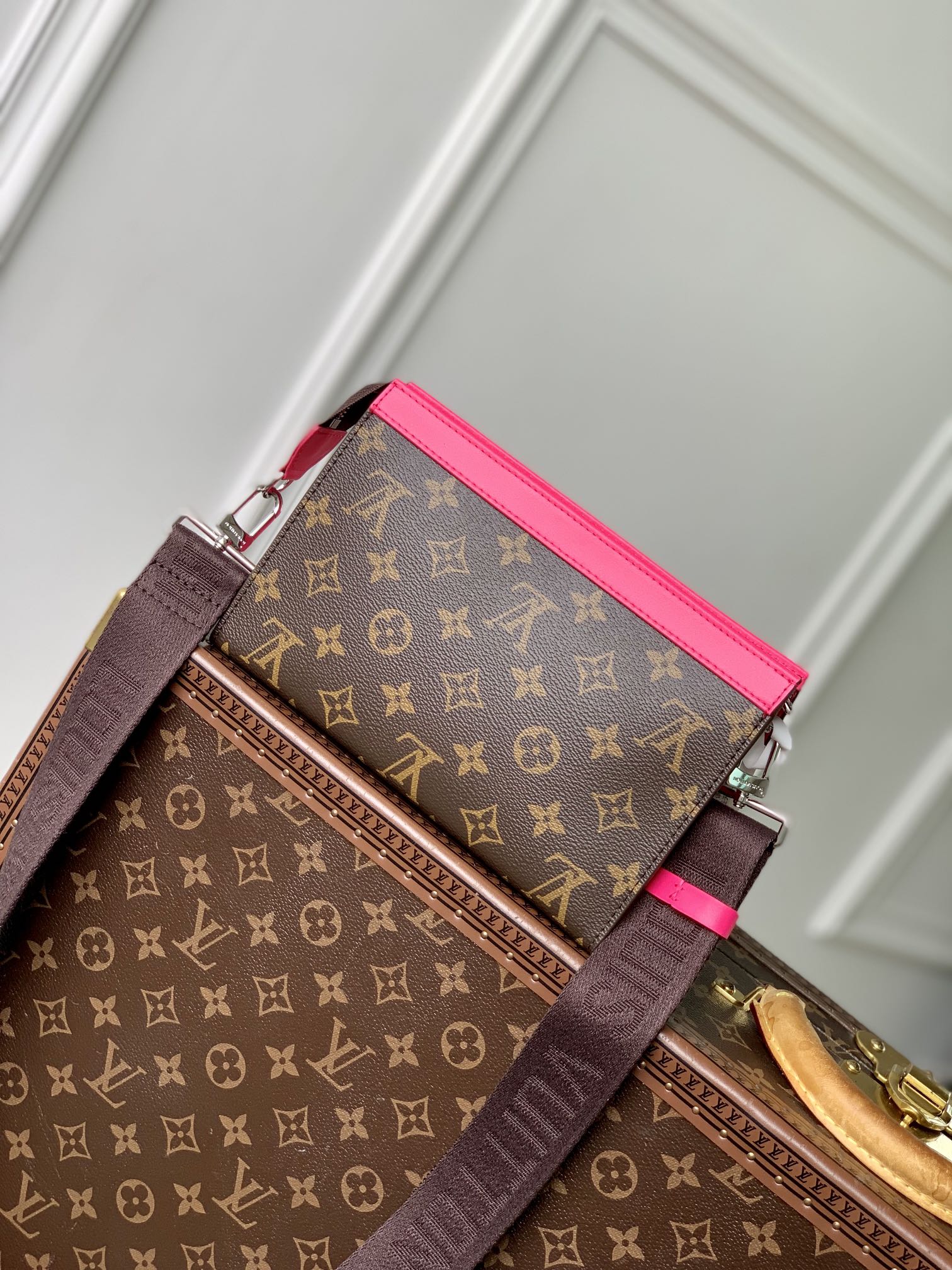 GASTON WEARABLE WALLET 18 IN BROWN MONOGRAM CANVAS MIX PINK CALFSKIN