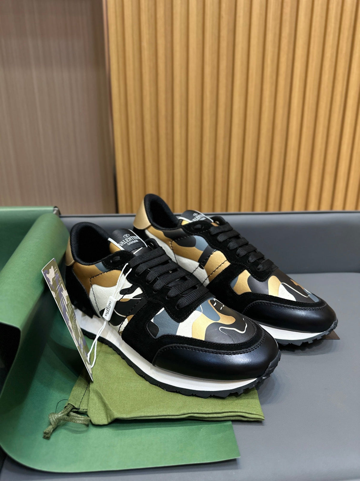 VT 25 Rockrunner Sneaker Camouflage  Sheepskin 349045