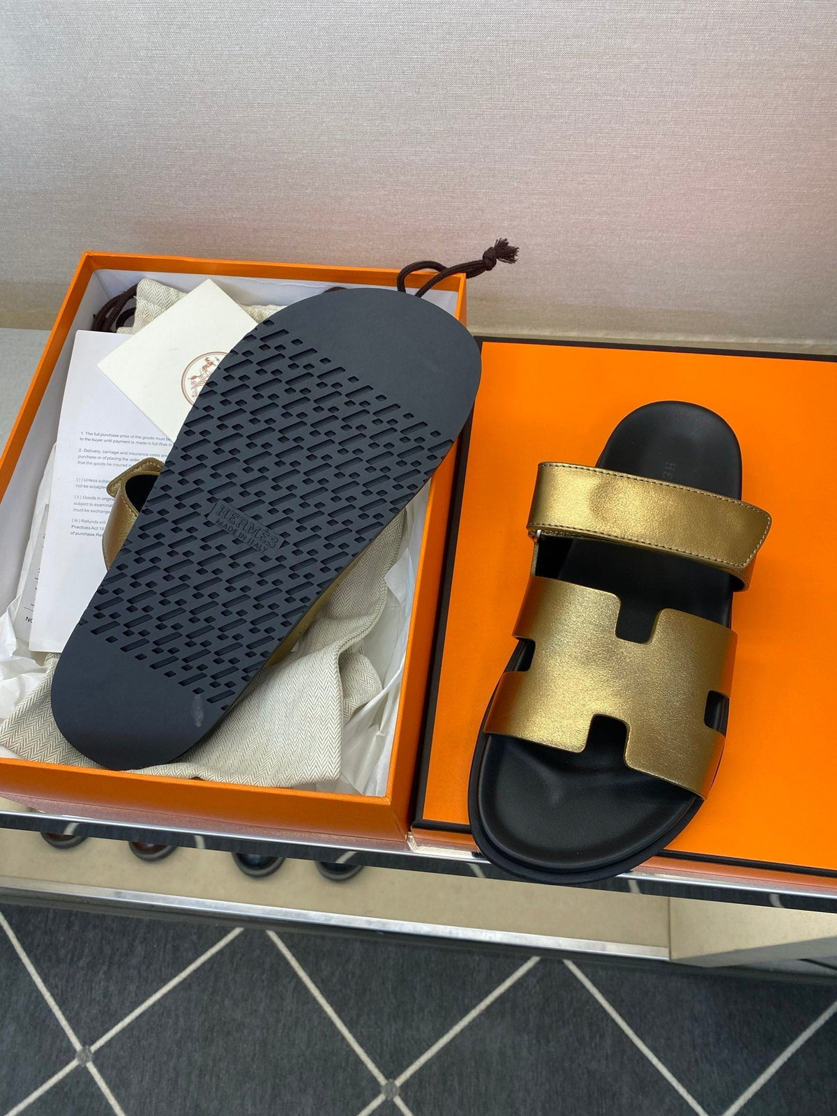 HM Men's Chypre Sandals Gold Calfskin 647574