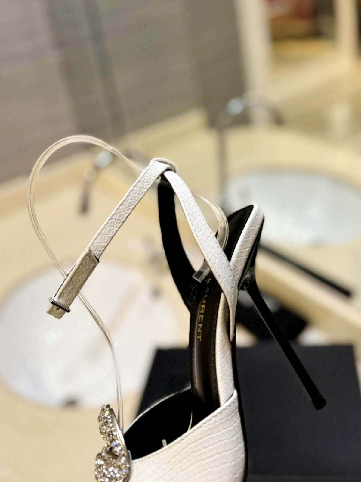 SL AYERS SNAKE CRYSTAL SANDAL WHITE CALFSKIN