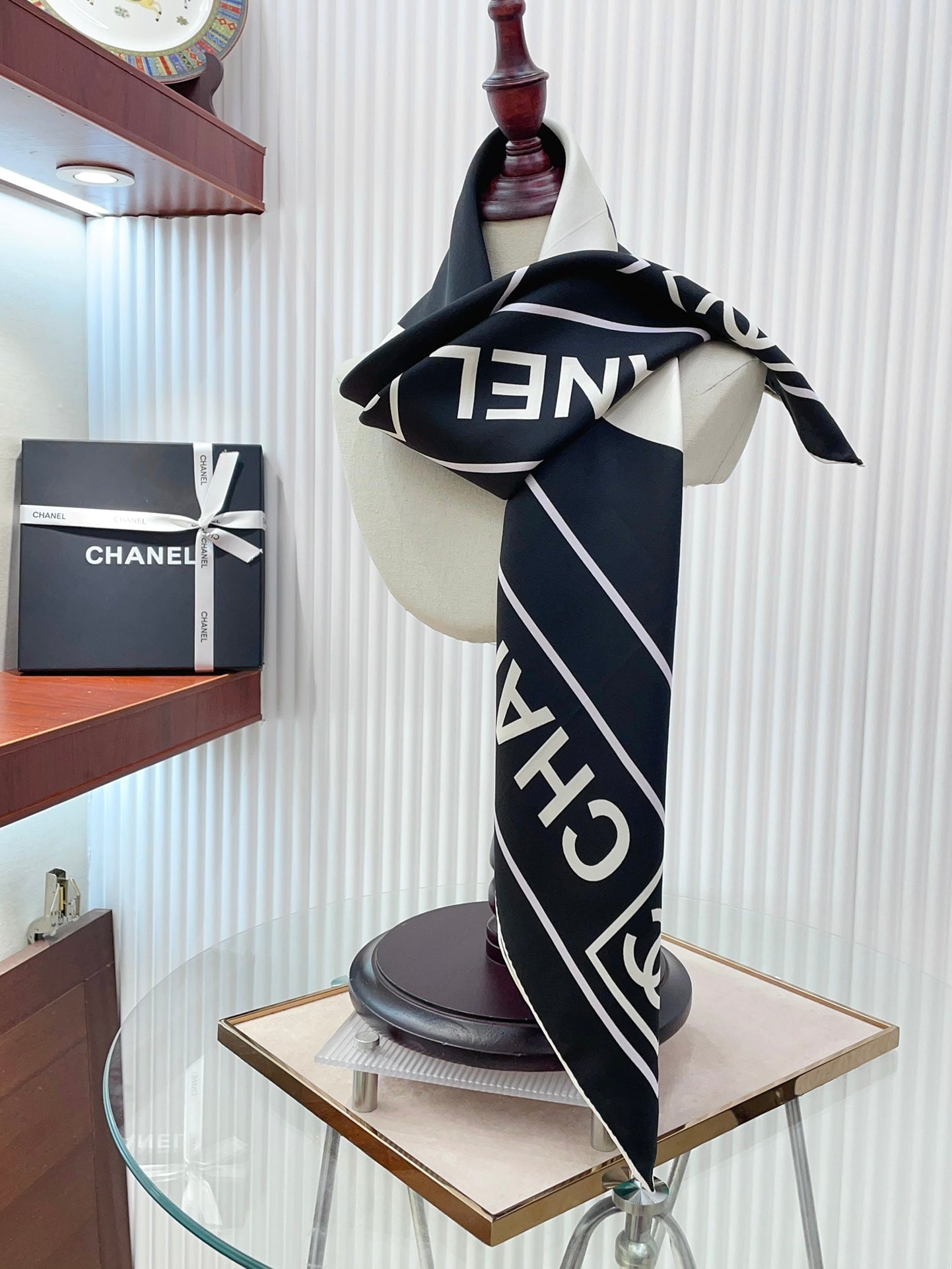 CC Square Scarf 90 CM In Black Mix White Silk Twill  167961