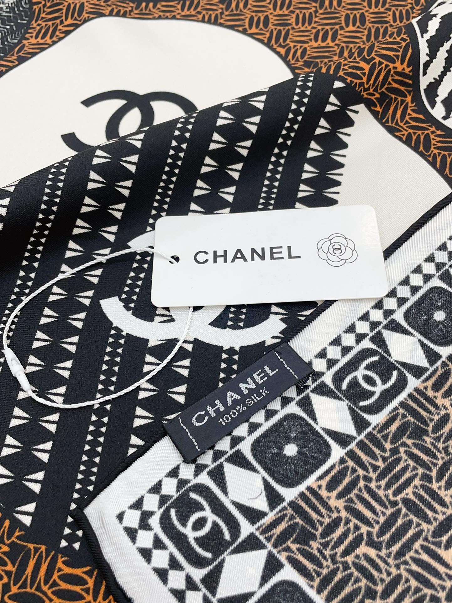 CC Square Scarf 90 CM In Brown Multi-Pattern Silk Twill 231846