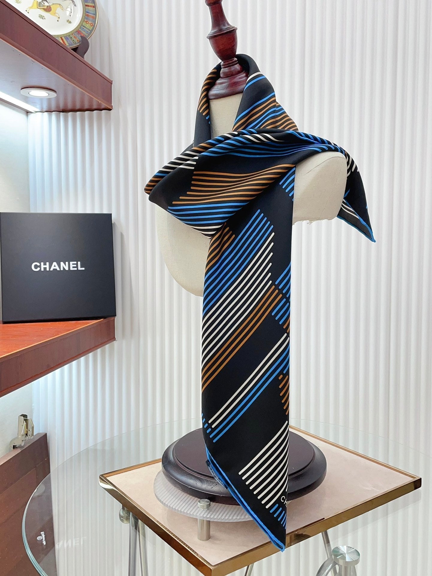 CC Square Scarf 90 CM In Colorful Silk Twill 190035