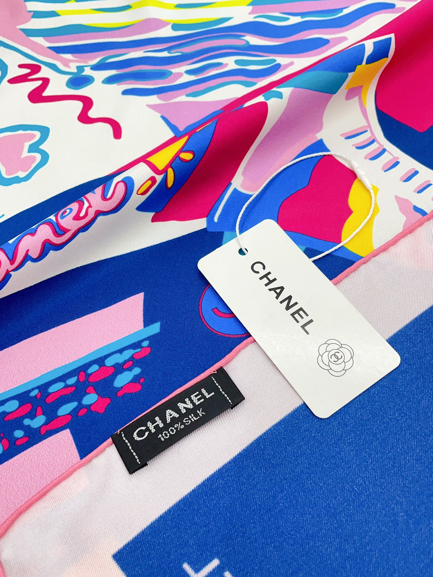 CC Square Scarf 90 CM In Colorful Silk Twill 196207