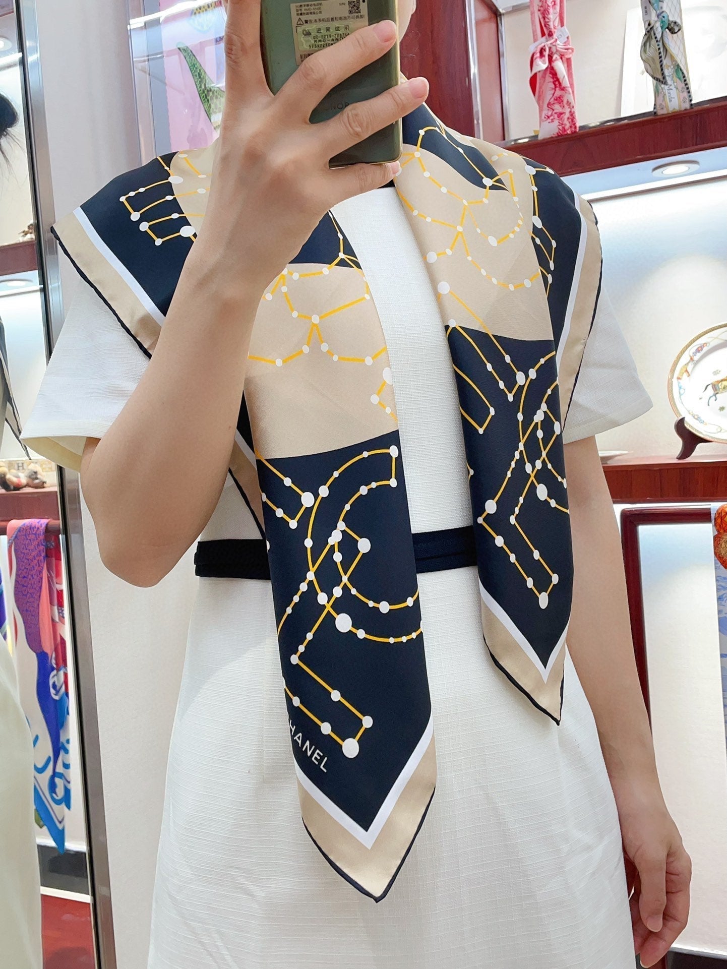CC Square Scarf 90 CM In Black Mix Beige Silk Twill  206457