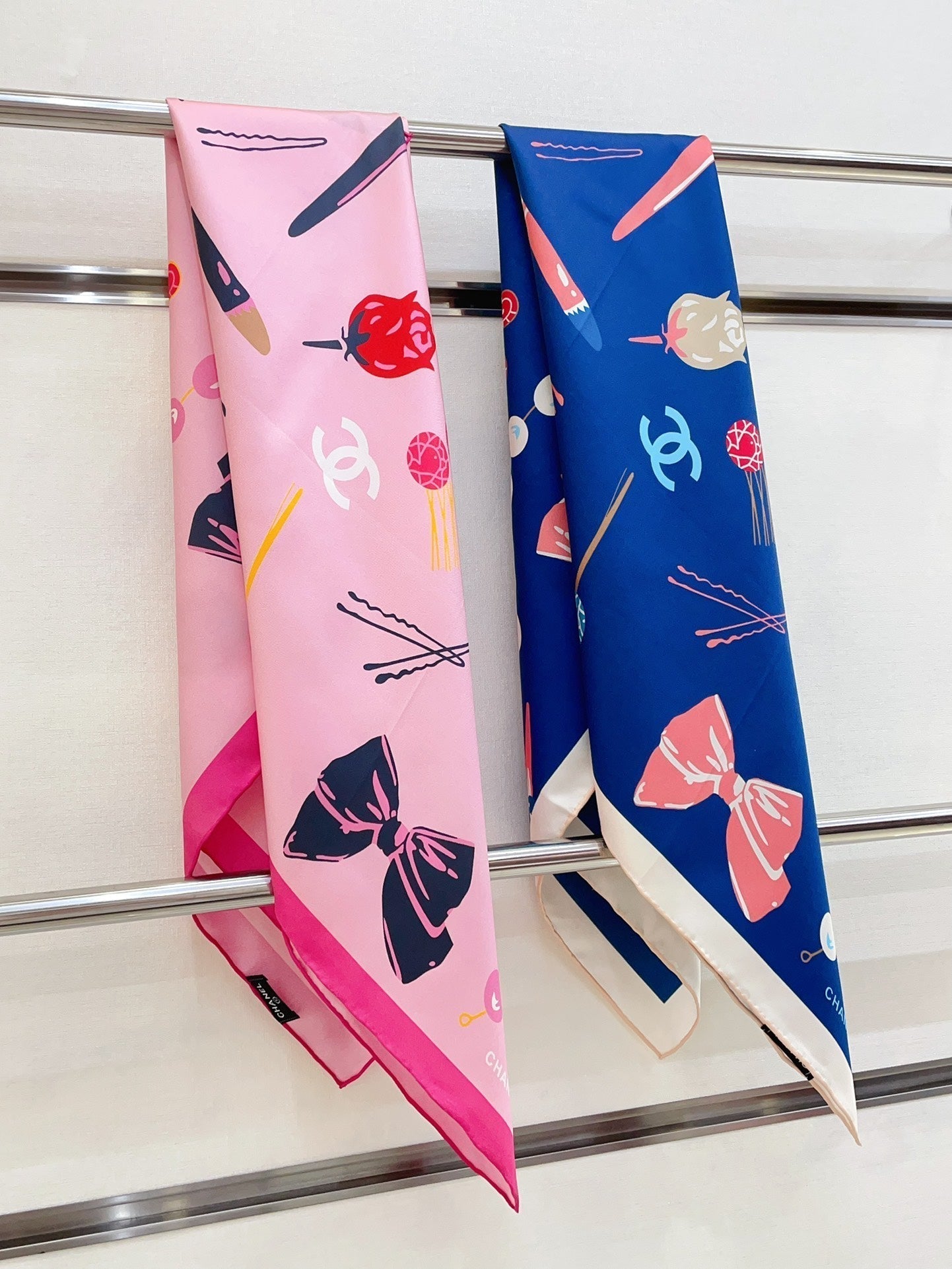 CC Square Scarf 90 CM In Pink Colorful Silk Twill 213689